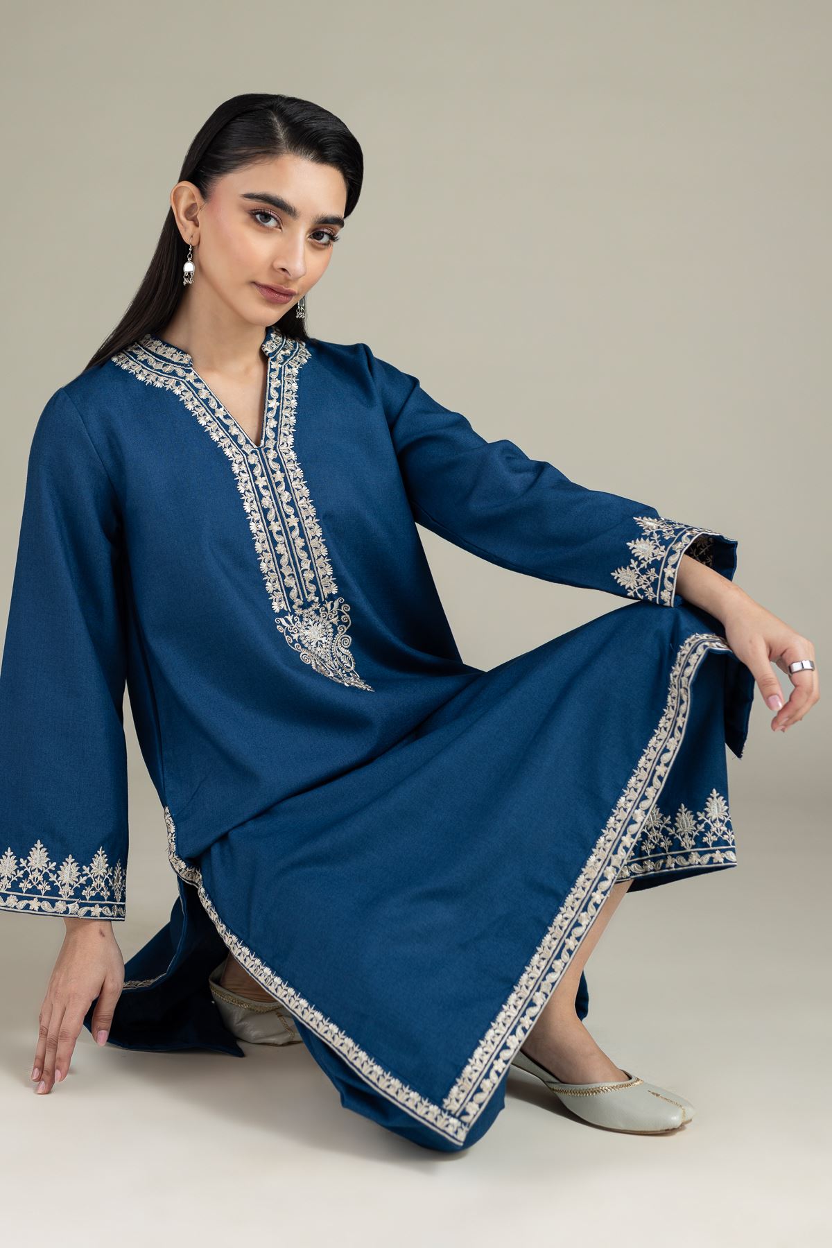 Embroidered Heavy Blended Viscose Kurta - OTD4-EX22-10TA-VG