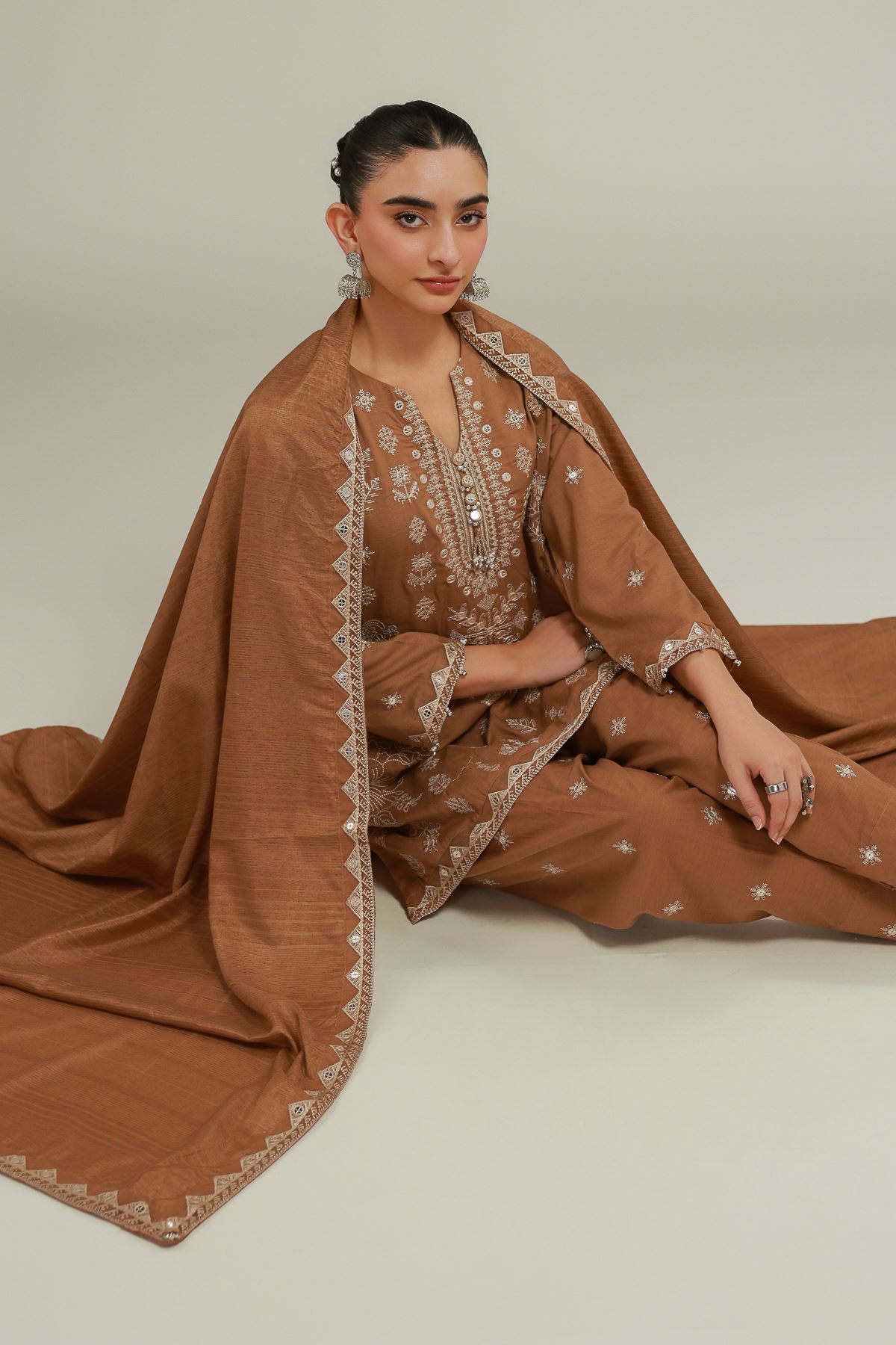 Embroidered Raw Silk Geometric Threadwork Kurta - 2-26-102-A-A-VG