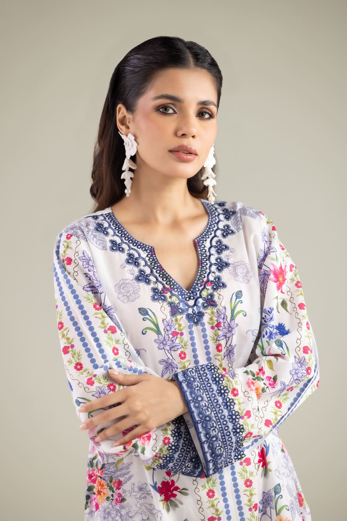 Embroidered Lawn 2-Piece Lawn Tailored - 1-26-131-A-B-VG