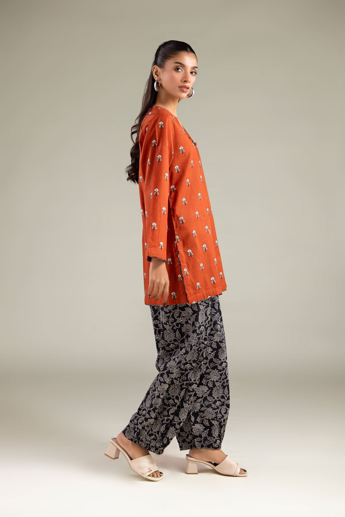Printed Cambric Floral Farshi Shalwar - 1-26-104-A-B-VG