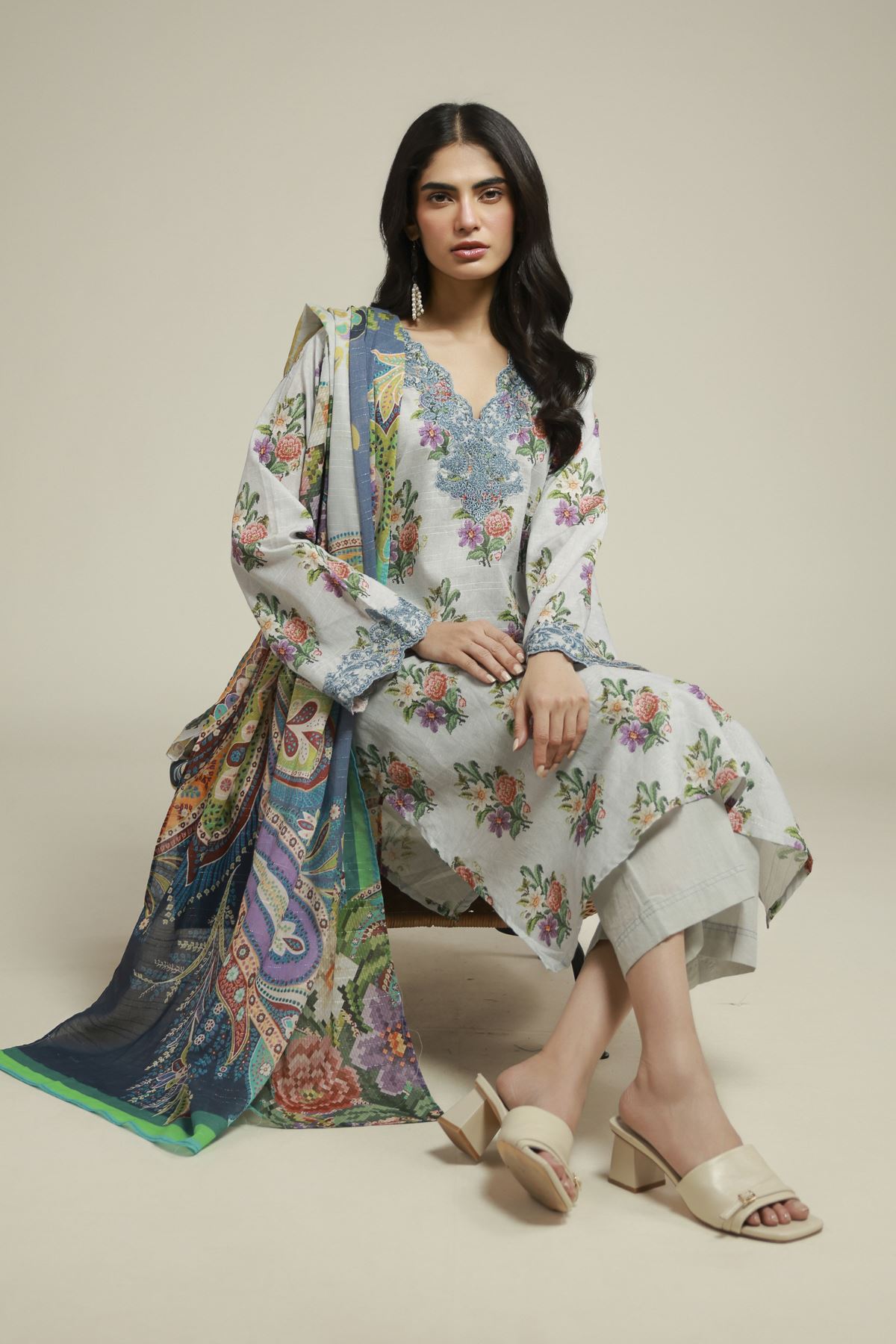 Embroidered Mesuri Fabrics 3 Piece - A22-26-123FA1-VG