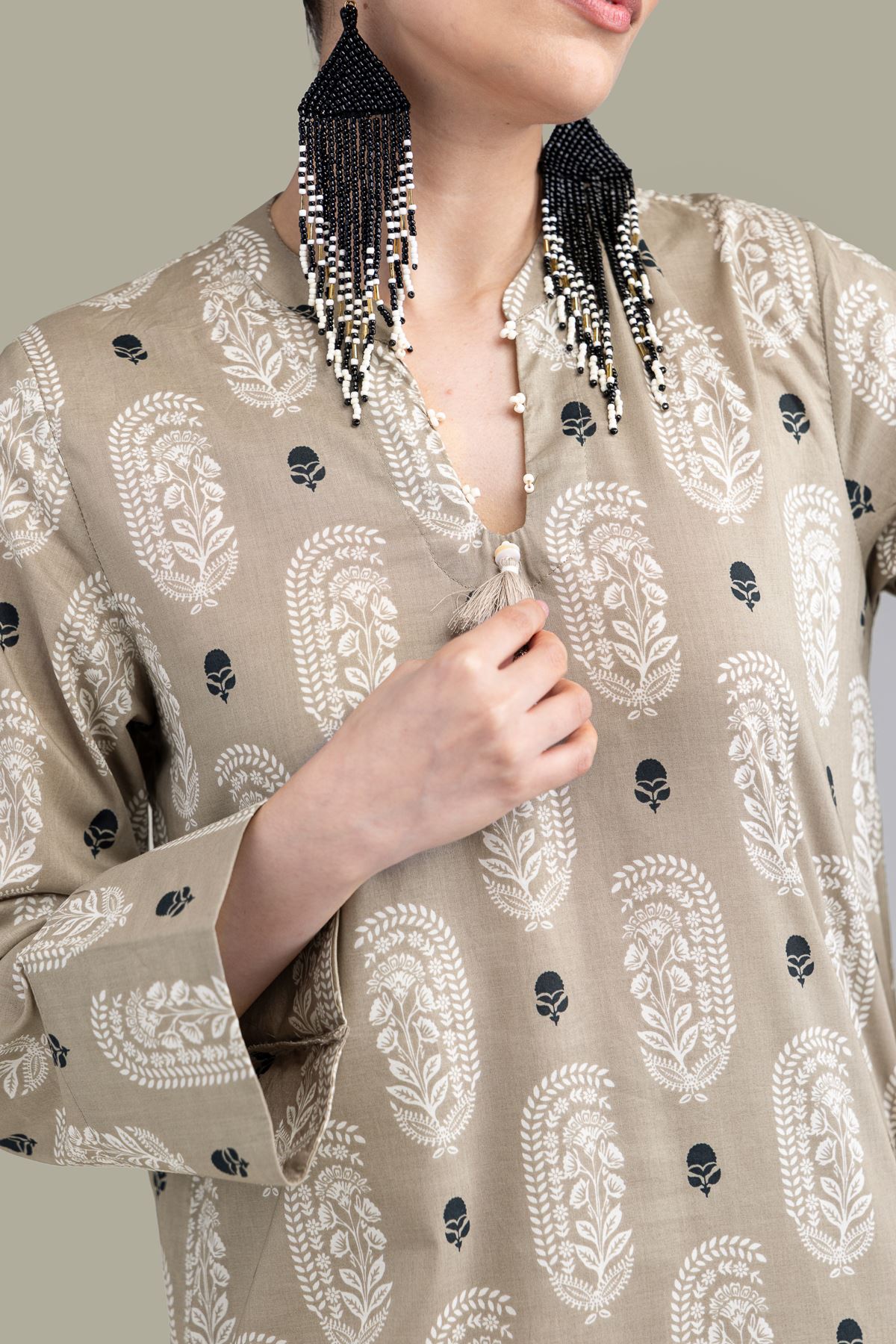 Printed Cambric Paisley Longline Kurta - 25-10-12E6-07BA-VG