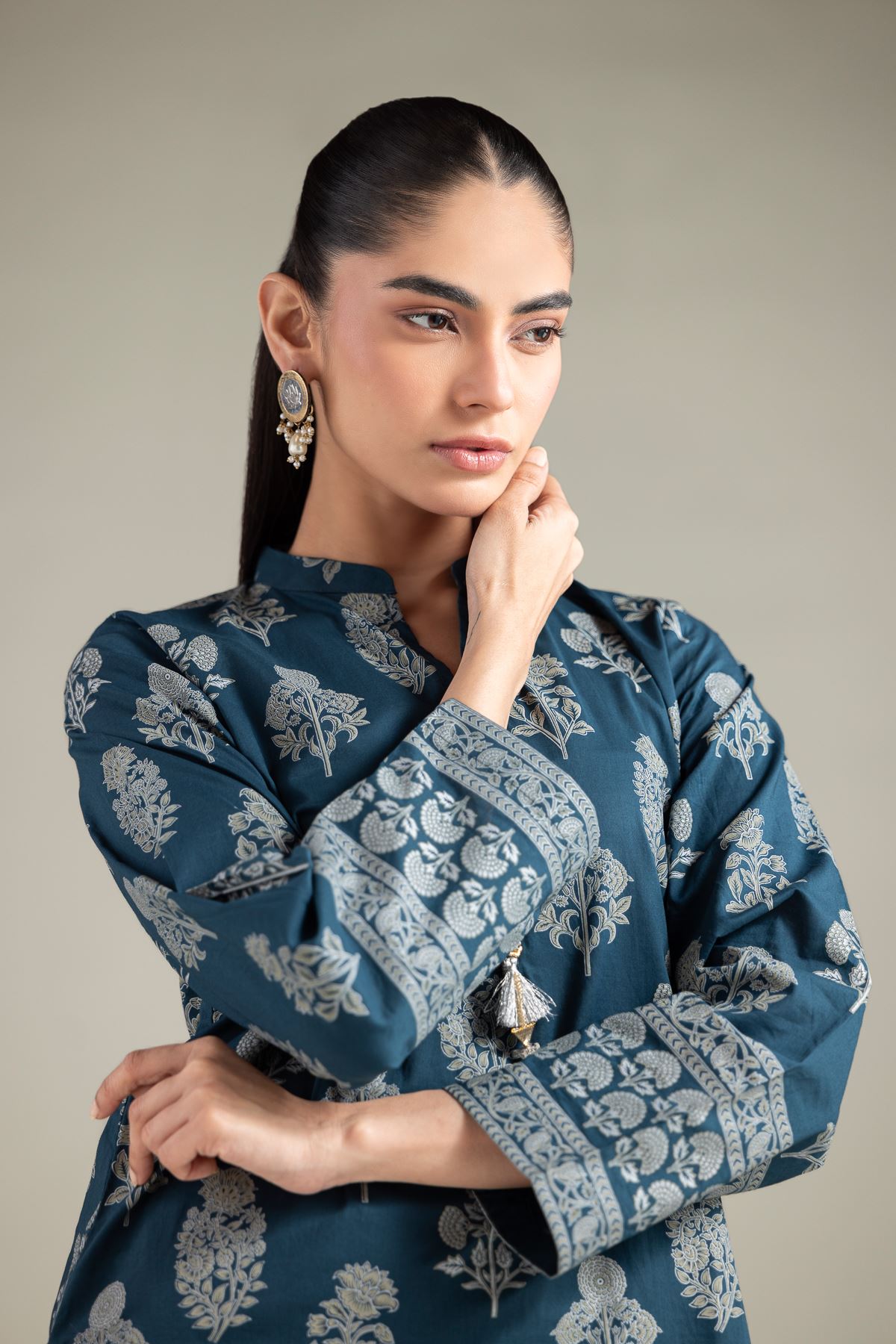 Cambric Kurta - 25-00-X2-08TB-VG