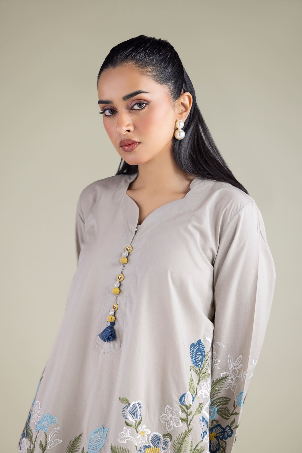 Embroidered Cambric Floral Cambric Kurta - 25-00-X2-08TB-VG
