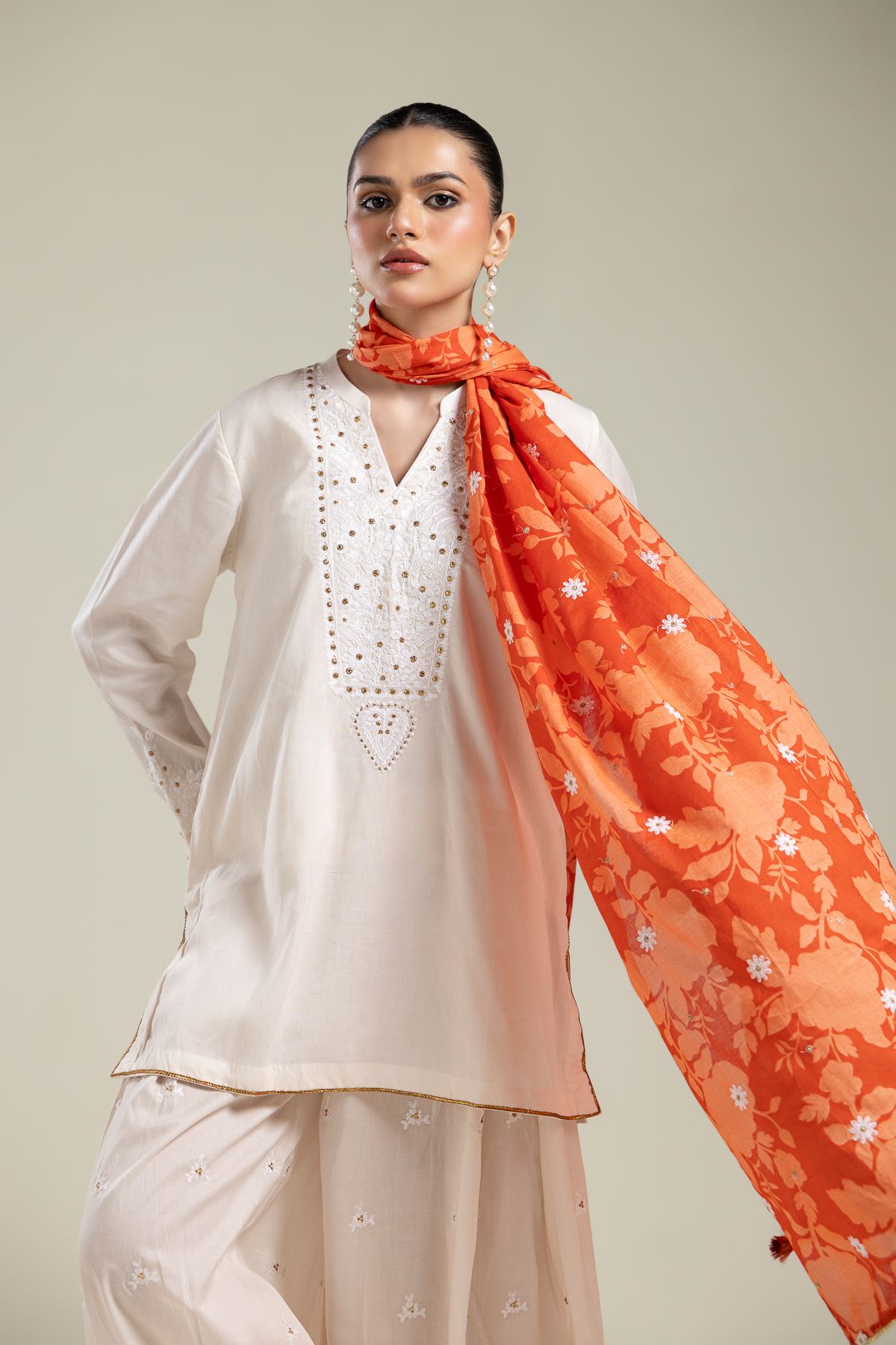 Embroidered Textured Weave Orange Floral Dupatta - 25-12-2E5-09TB-VG