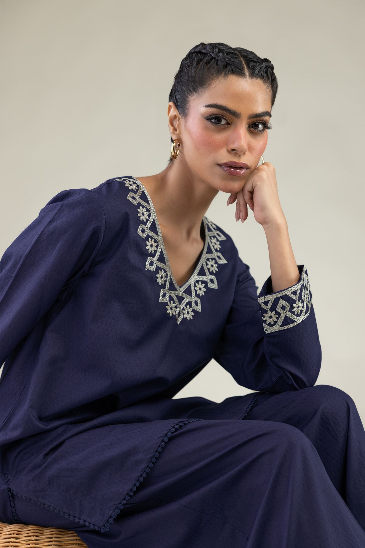 Embroidered Cotton Dobby Cotton Dobby Kurta - 25-09-11E13-02TB-VG