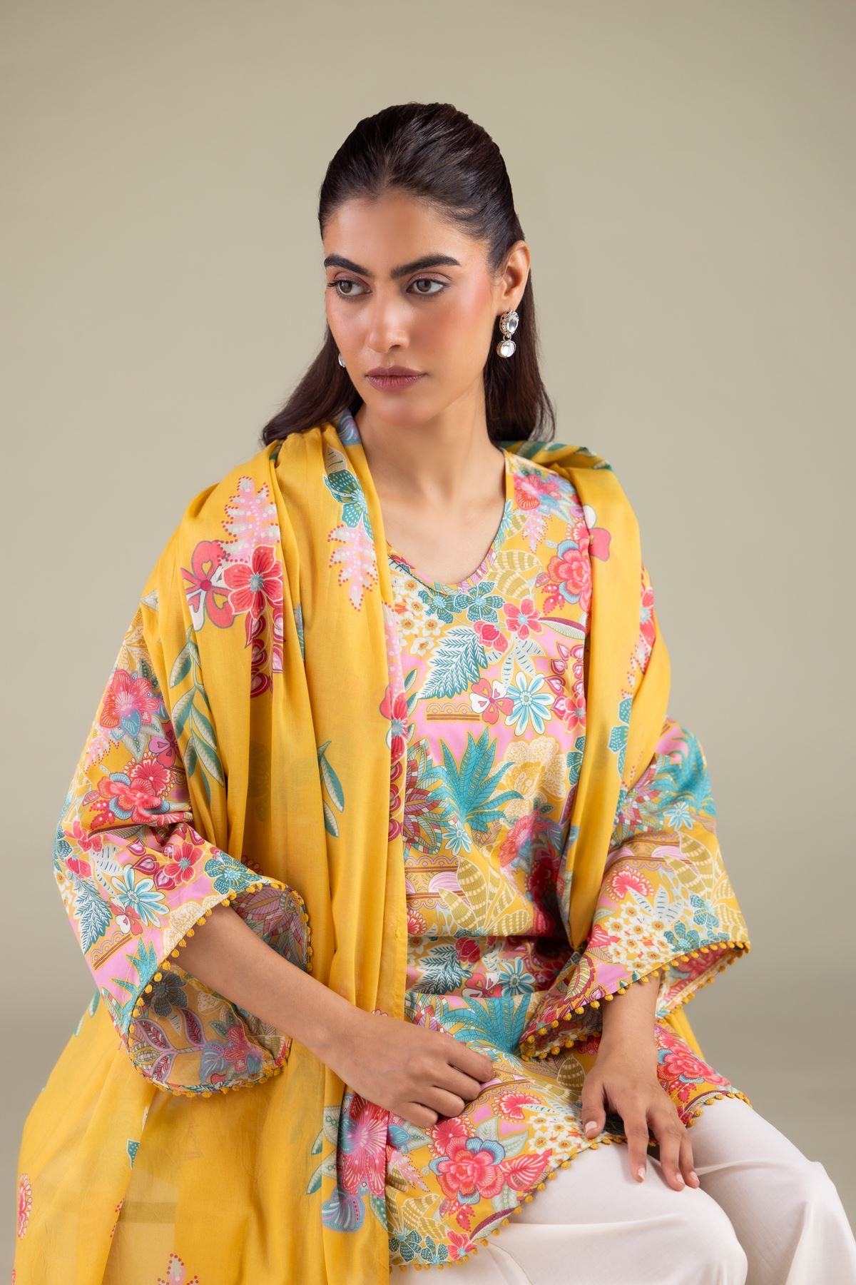 Printed Lawn Floral Dupatta - 1-26-117-B-F-VG