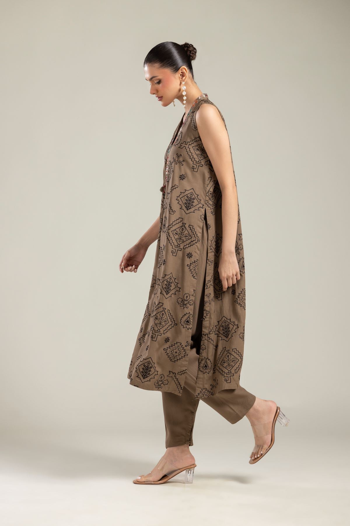 Embroidered Raw Silk Silk Brown Shalwar - 2-26-202-A-A-VG