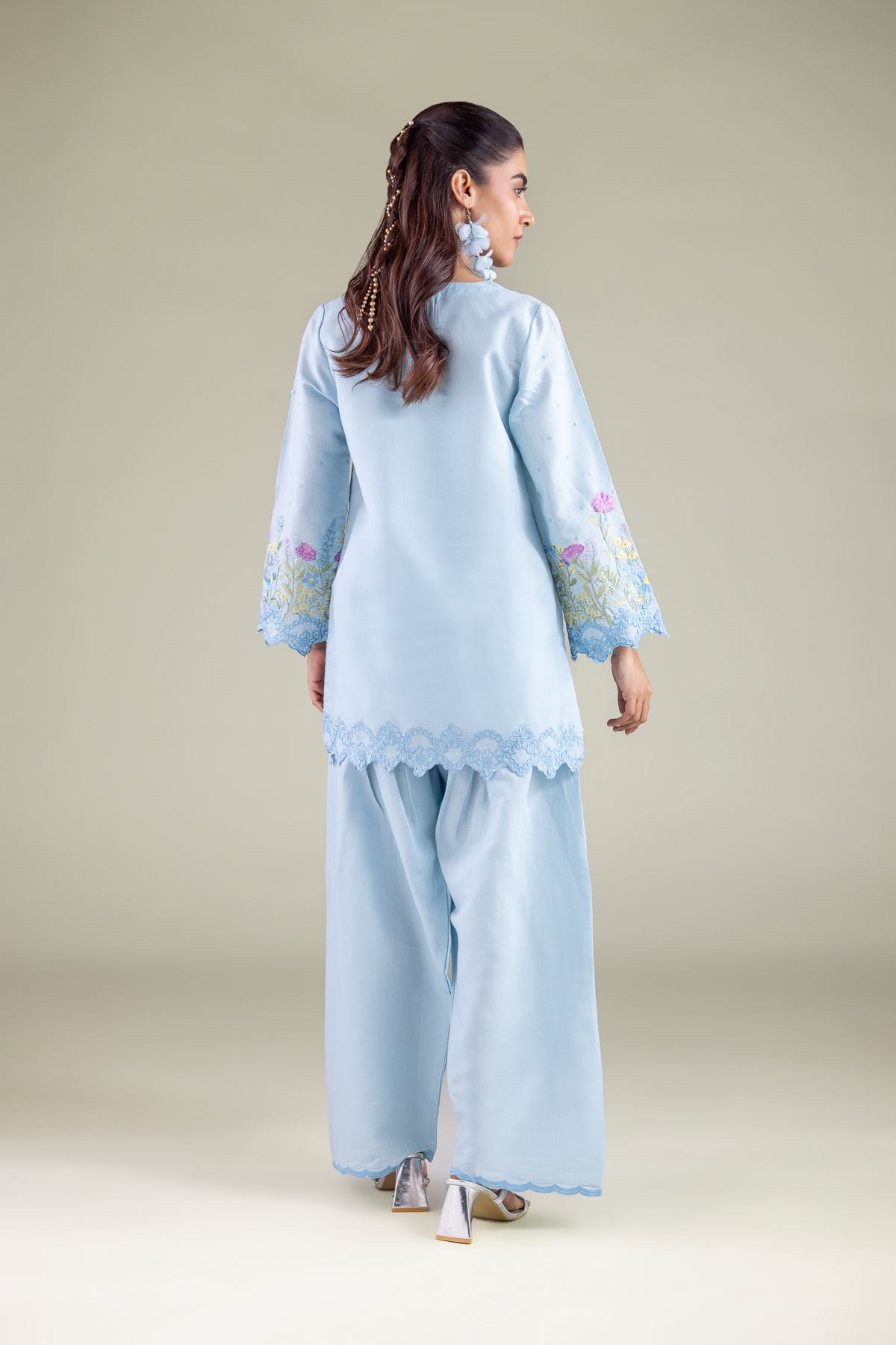Embroidered Mesuri Floral Thread Kurta - 2-26-105-A-D-VG