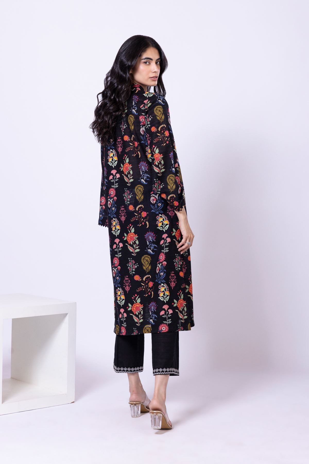 Embroidered Textured Cotton Kurta - 25-10-11E4-06TA-VG