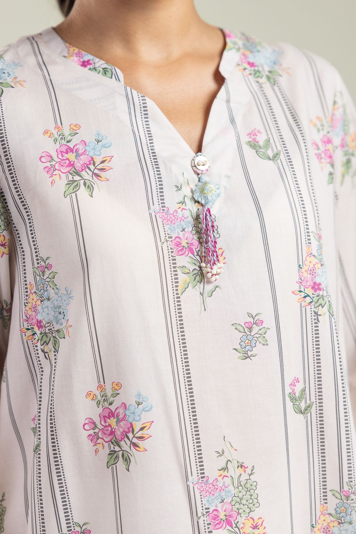 Printed Cambric Floral Tassel Kurta - 1-26-208-A-C1-VG