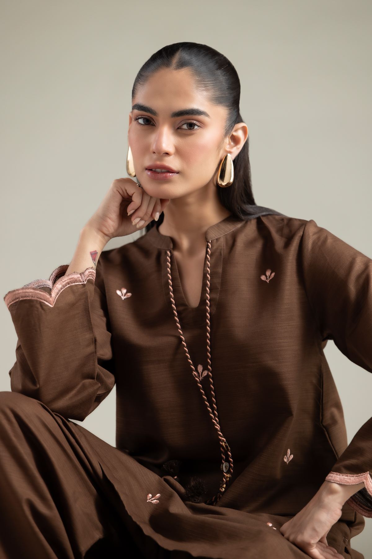 Embroidered Textured Cotton Kurta - 1-26-125-A-E-VG