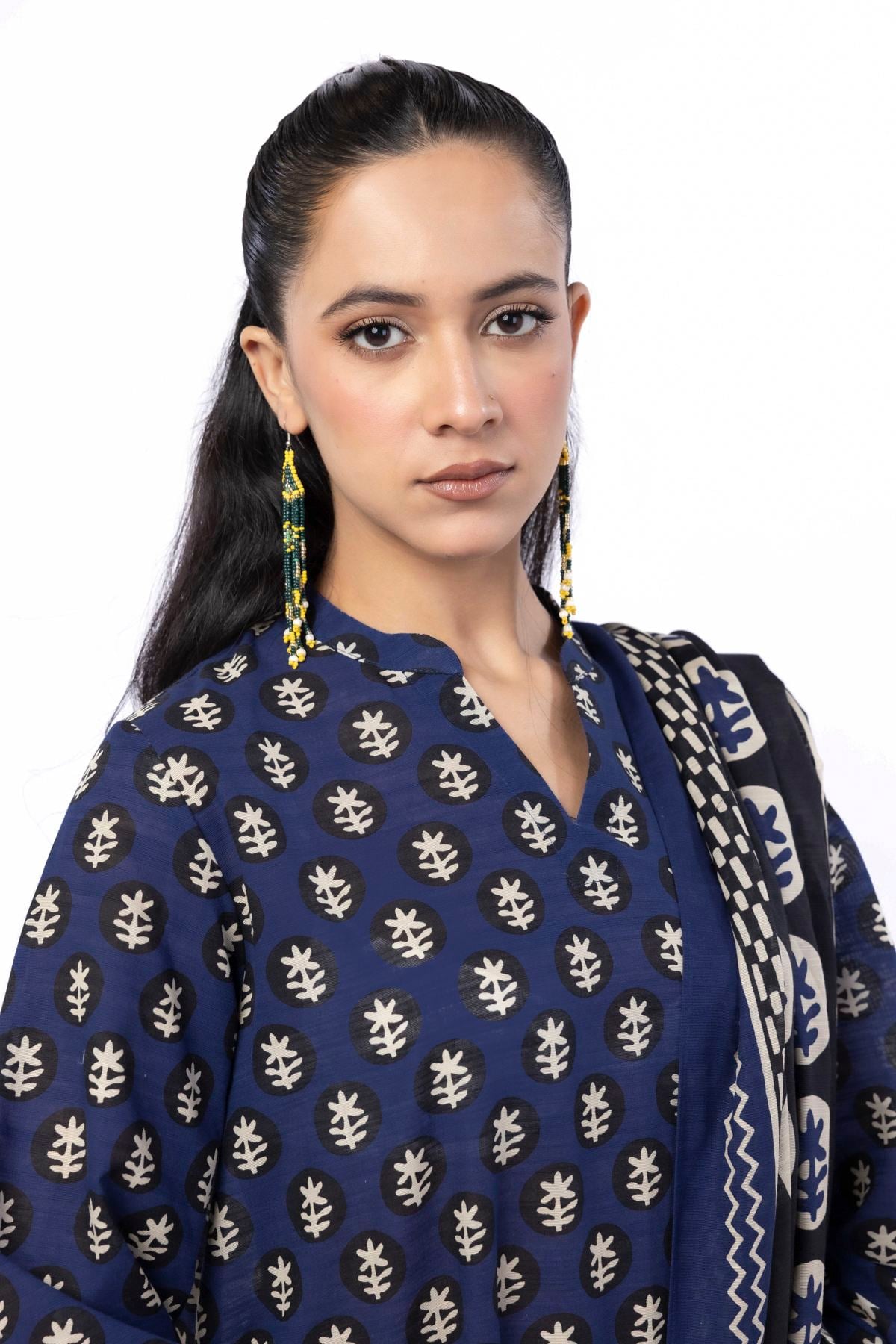 Printed Light Khaddar Tailored 3 Piece - CV08BST-VG