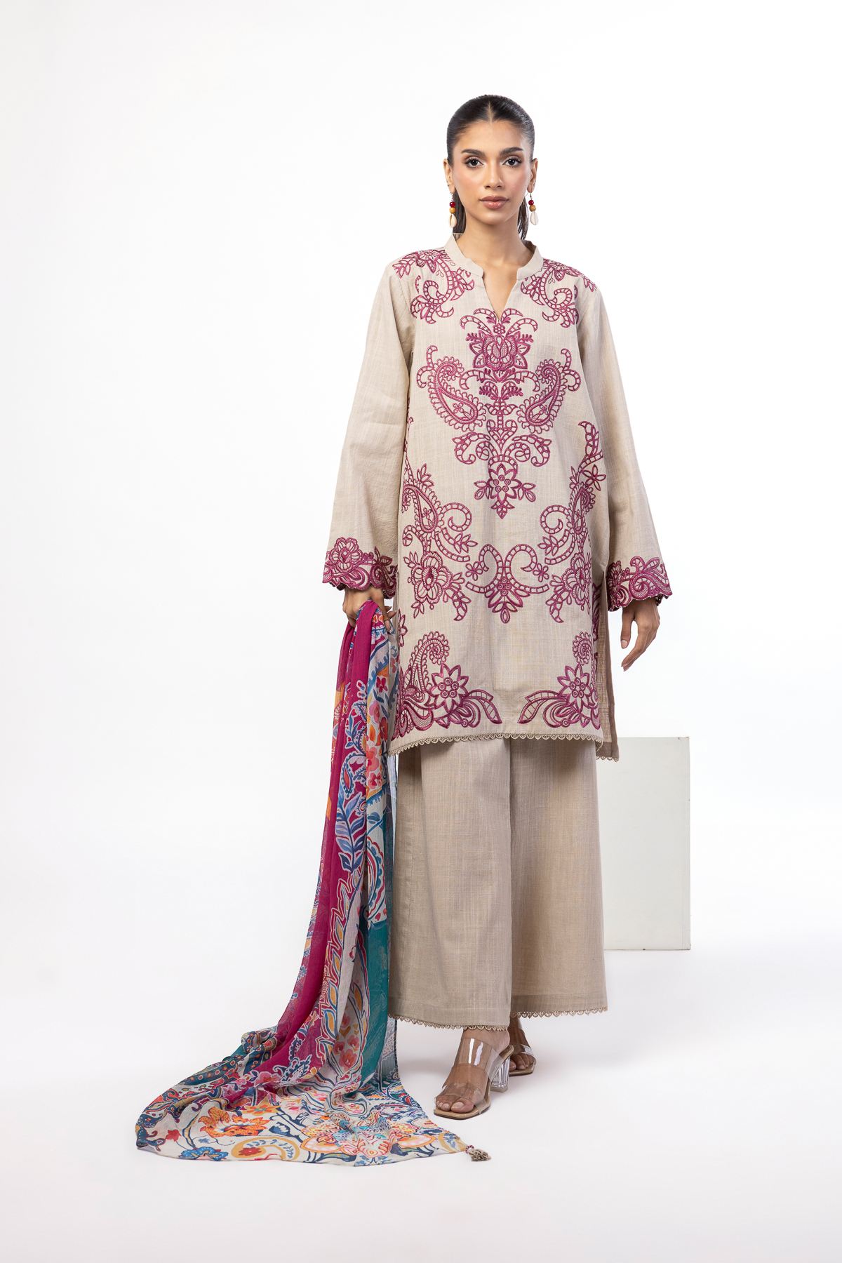 Embroidered Crosshatch Fabrics 3 Piece - CV01A-VG