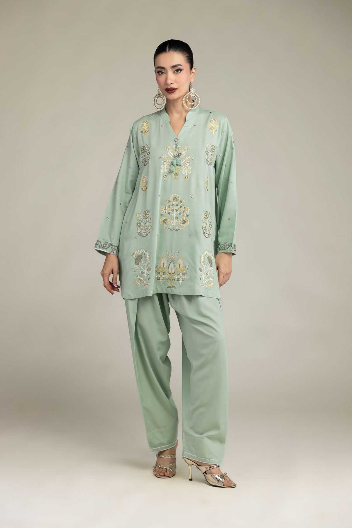 Embroidered Raw Silk Floral Embroidered Kurta - 25-09-11E14-03TA-VG