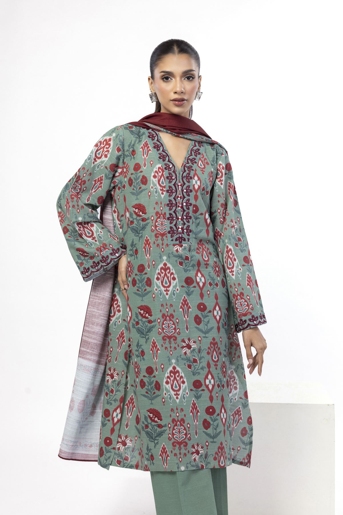 Embroidered Khaddar Fabrics 3 Piece - KRN04BST-VG