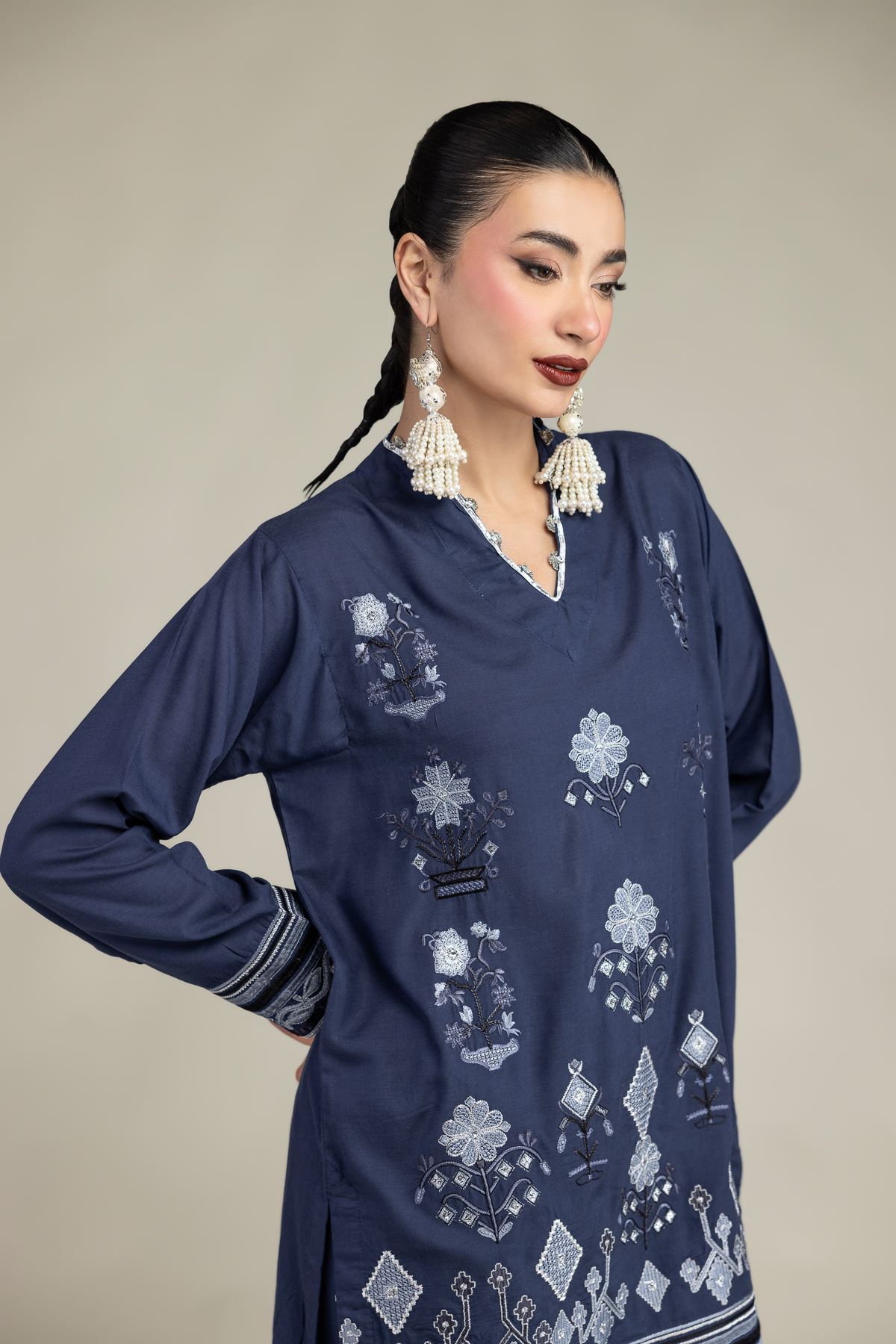 Embroidered Raw Silk Floral V-Neck Kurta - T-A22-26-215FJ1-VG