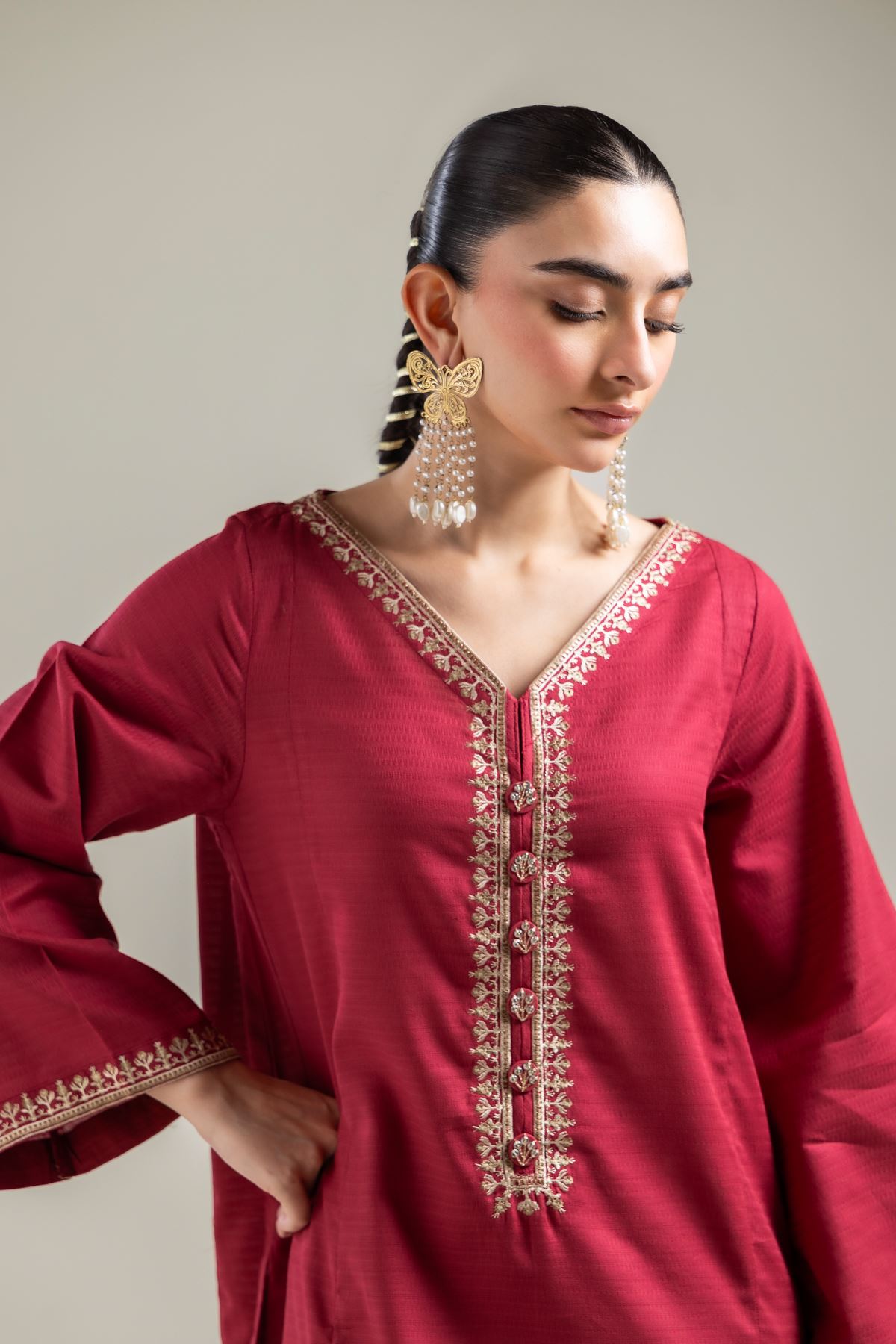 Embroidered Cotton Dobby Maroon V-Neck Kurta - 1-26-142-A-H-VG
