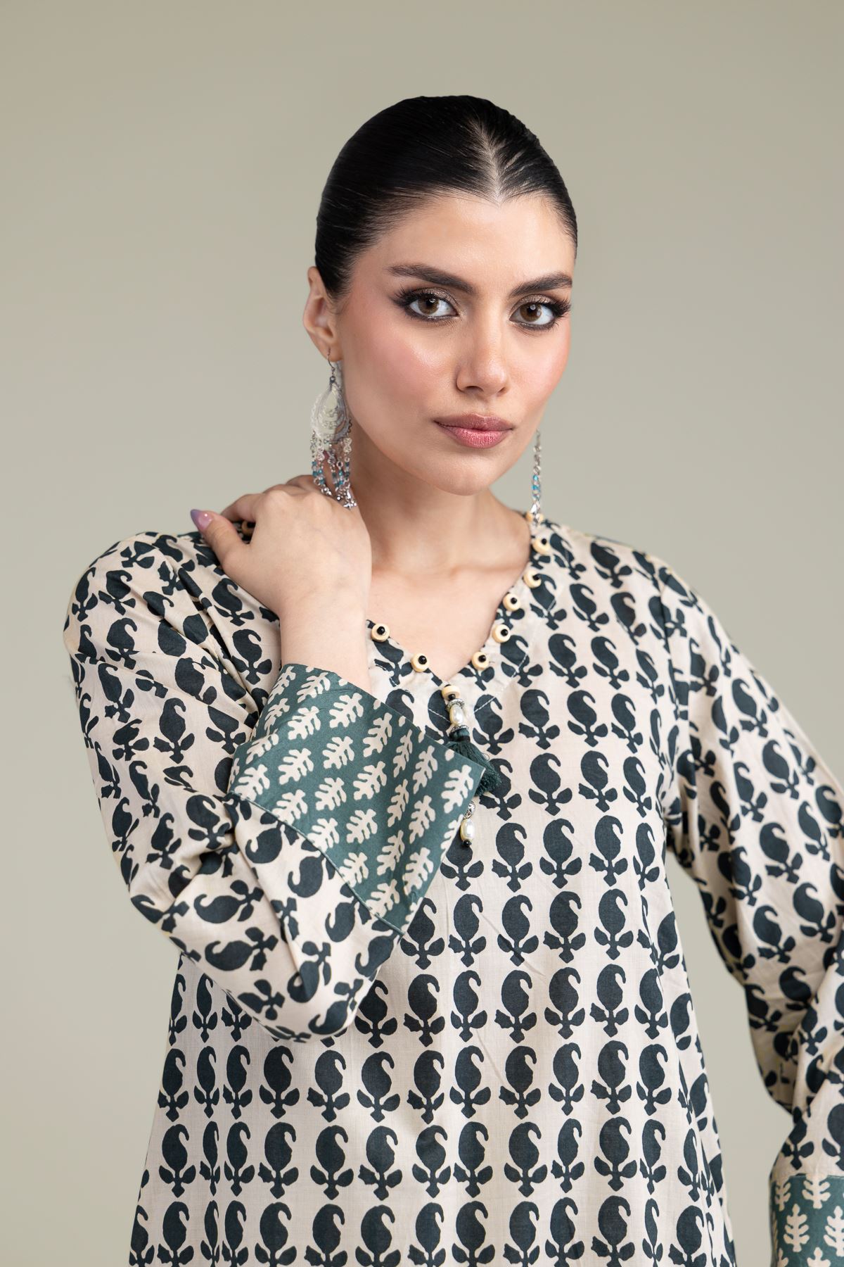 Printed Cambric Short V-Neck Kurta - 1-26-209-A-D2-VG