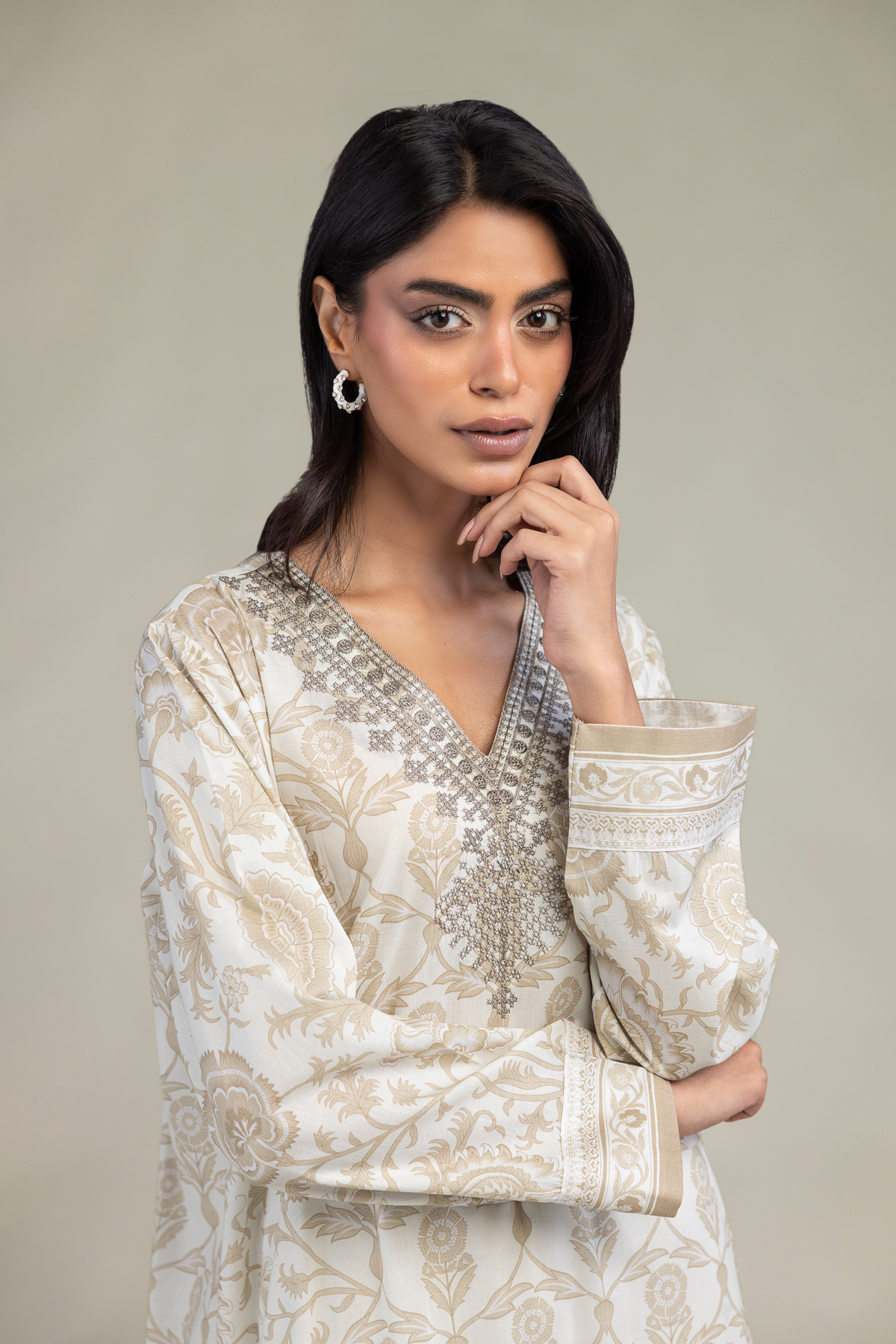 Embroidered Cambric Floral Longline Kurta - 1-26-102-A-F-VG