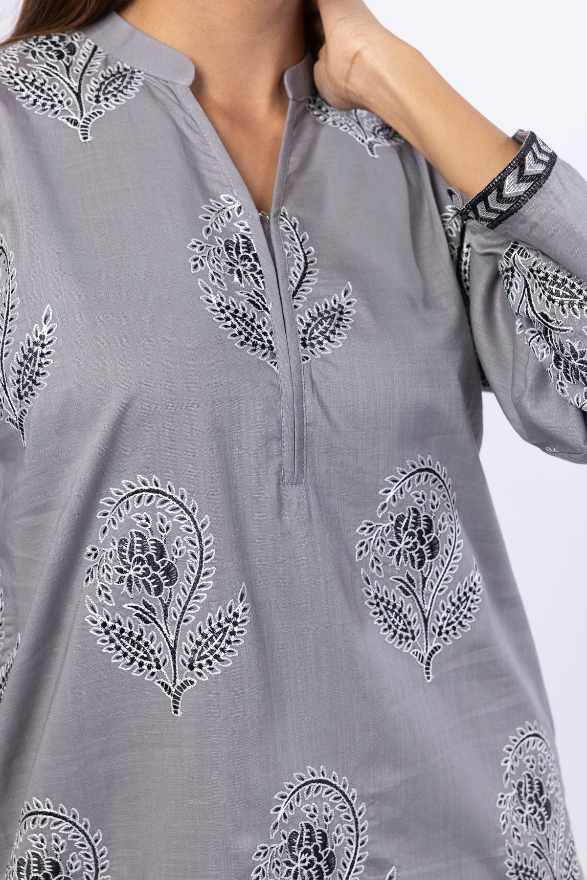 Embroidered Crosshatch Poplin Kurta - 25-W02iB-02TA-VG