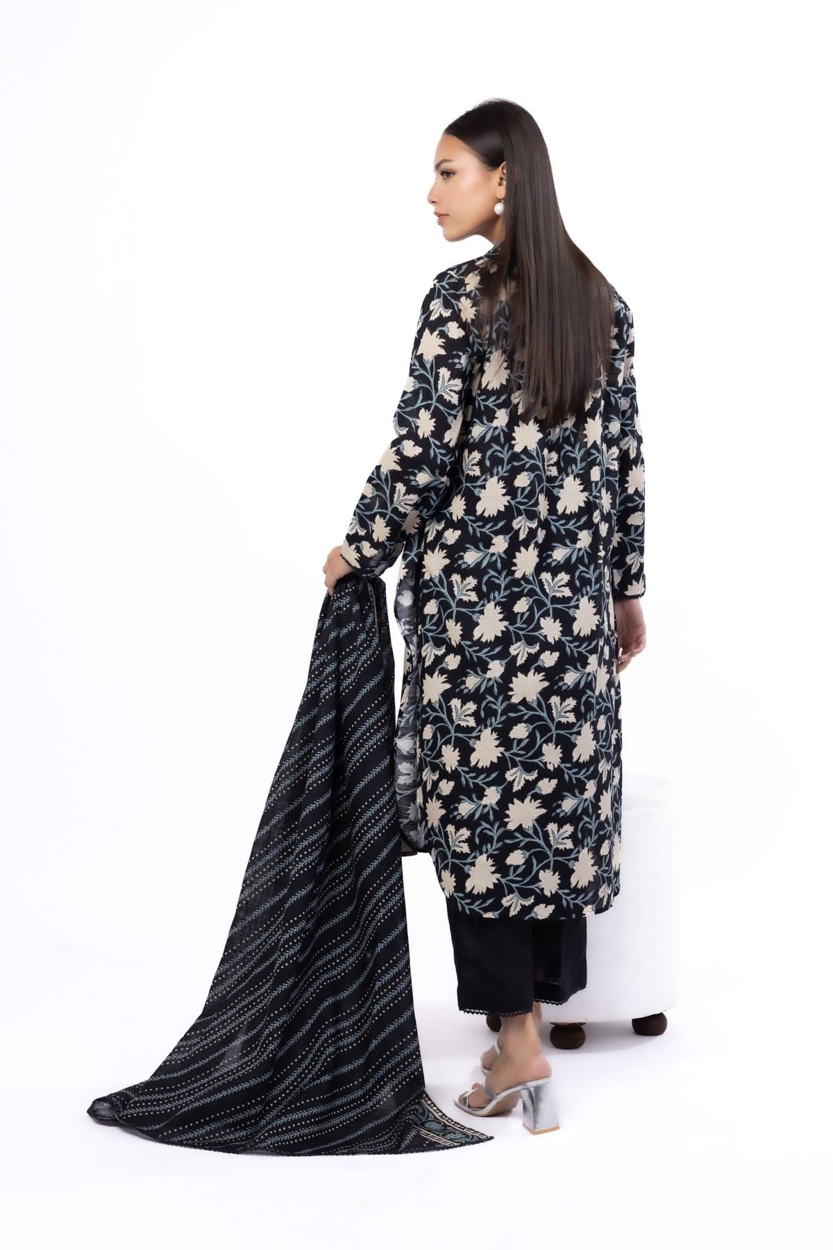 Printed Khaddar Fabrics 3 Piece - KW34A-VG