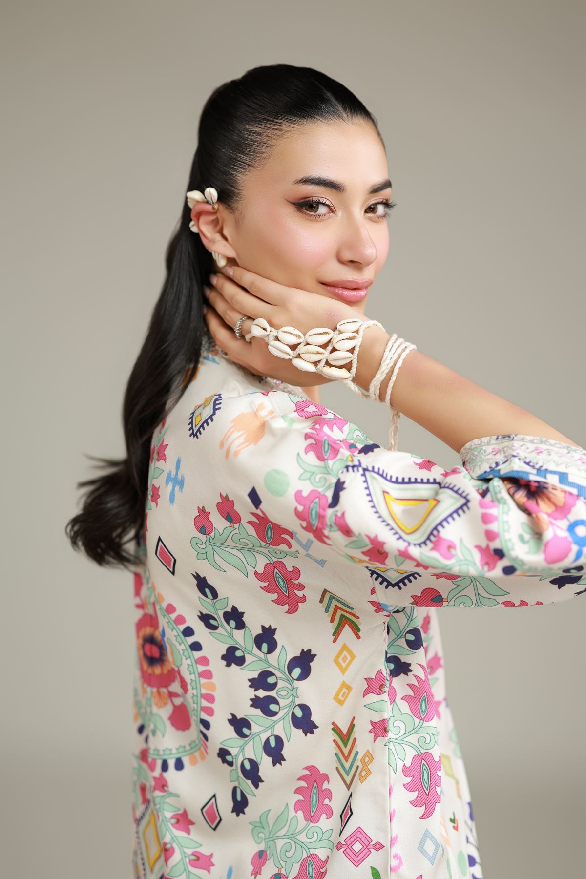 Embroidered Viscose Crepe Floral V-Neck Tunic - 6-26-103-B-A-VG