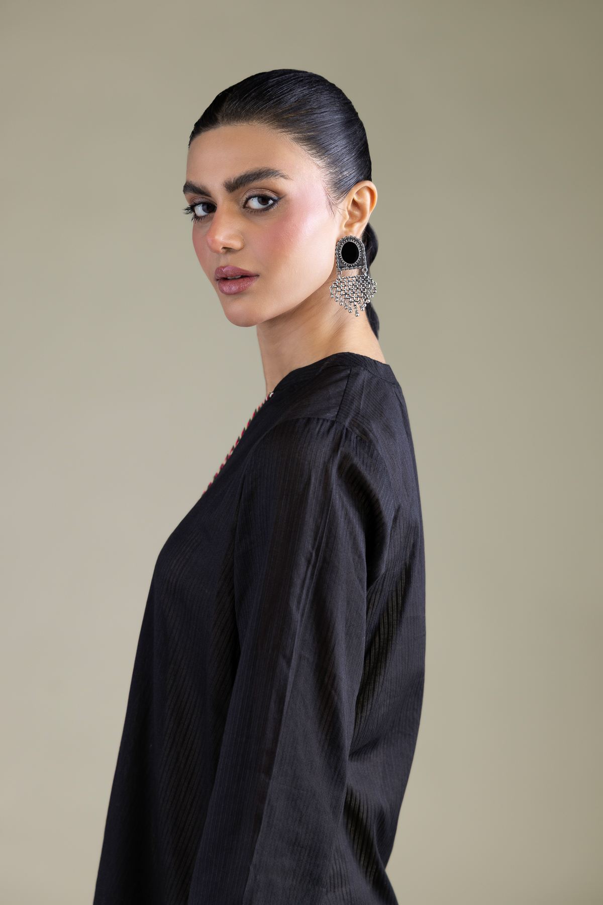 Dyed Cotton Dobby Short Black Kurta - 8-26-209-A-D1-VG