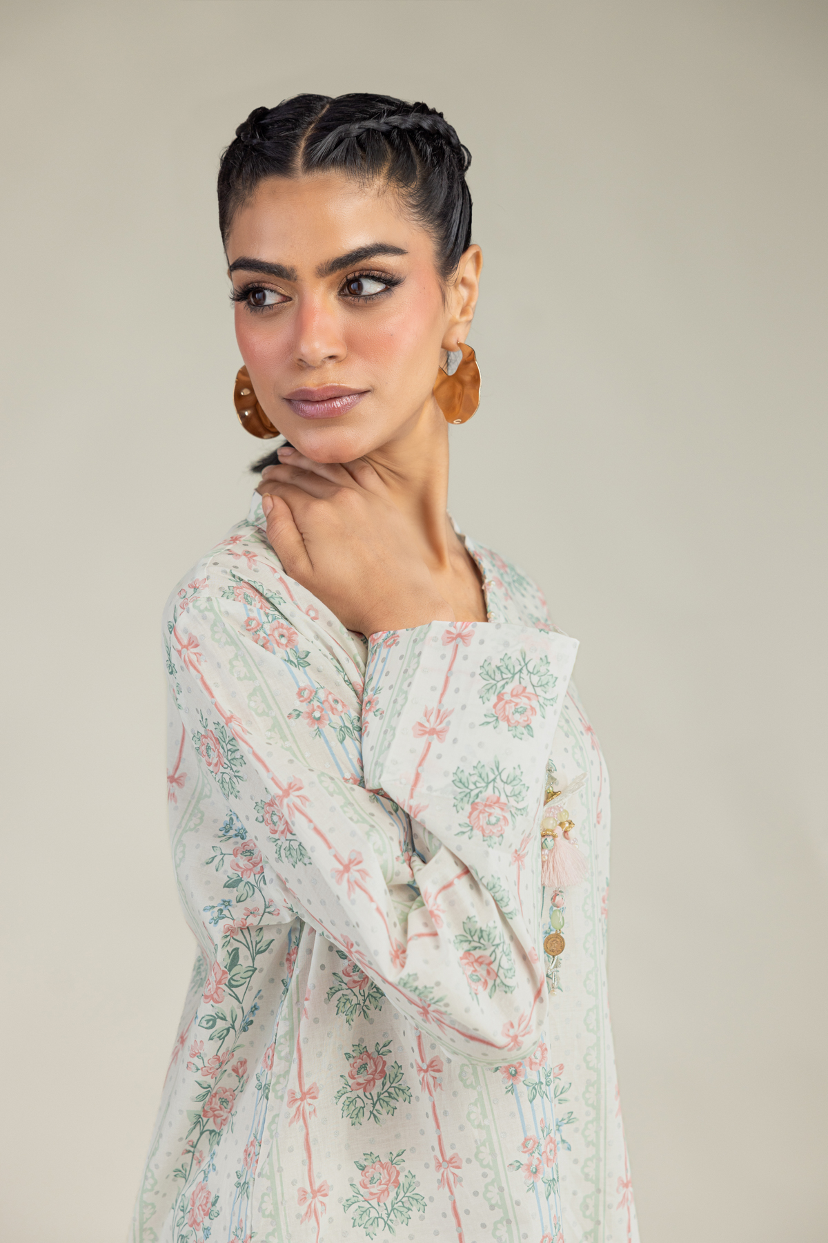 Printed Cambric Floral V-Neck Kurta - 1-26-236-A-D1-VG