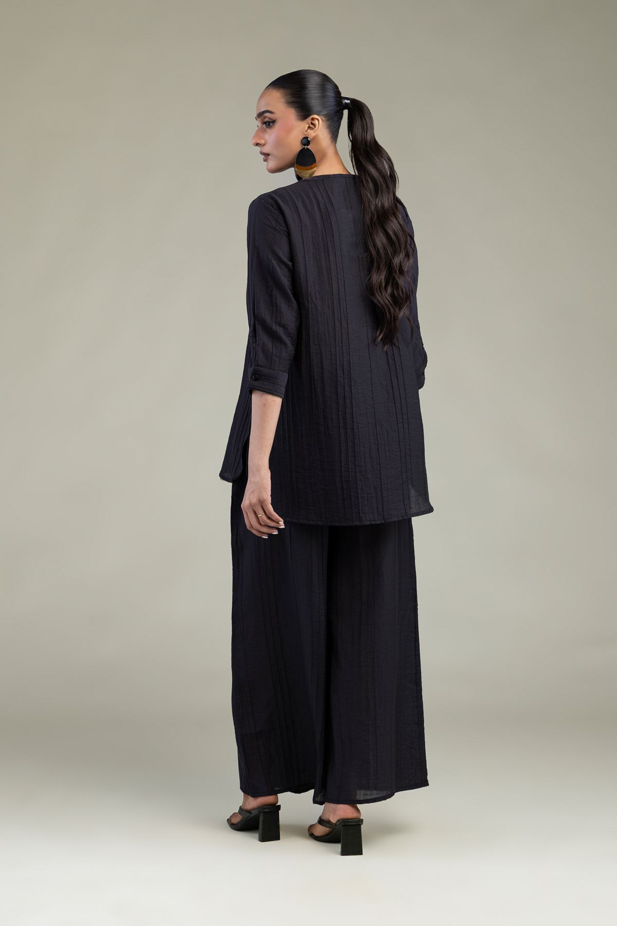 Dyed Blended Crinkle Black Crinkle Tunic - 2-26-308-A-G1-VG