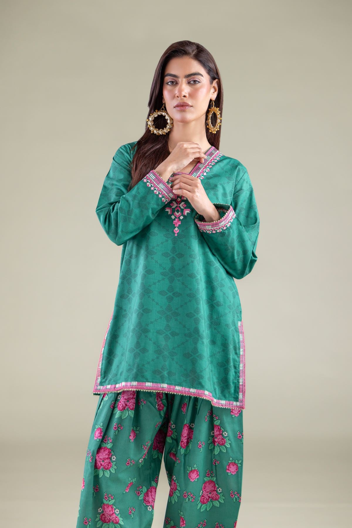 Embroidered Cambric Kurta - 2-26-101-A-D-VG