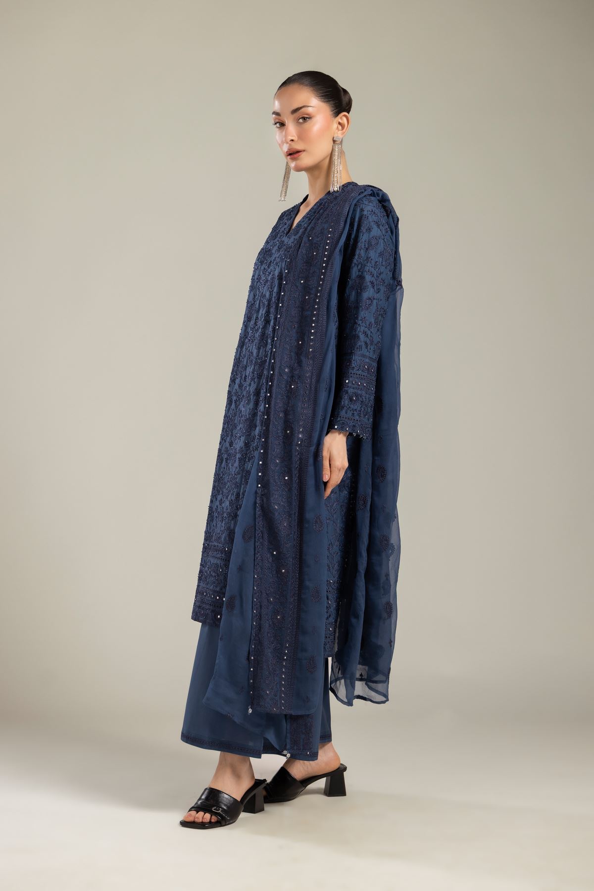 Embroidered Raw Silk 3 Piece Co-ord Set - T-A22-26-124FC1-VG