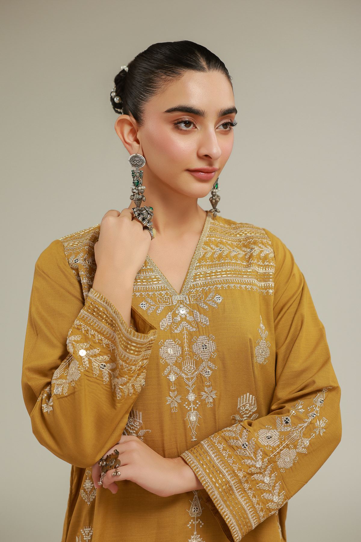 Embroidered Raw Silk Geometric V-Neck Kurta - T-A22-26-106FC-VG