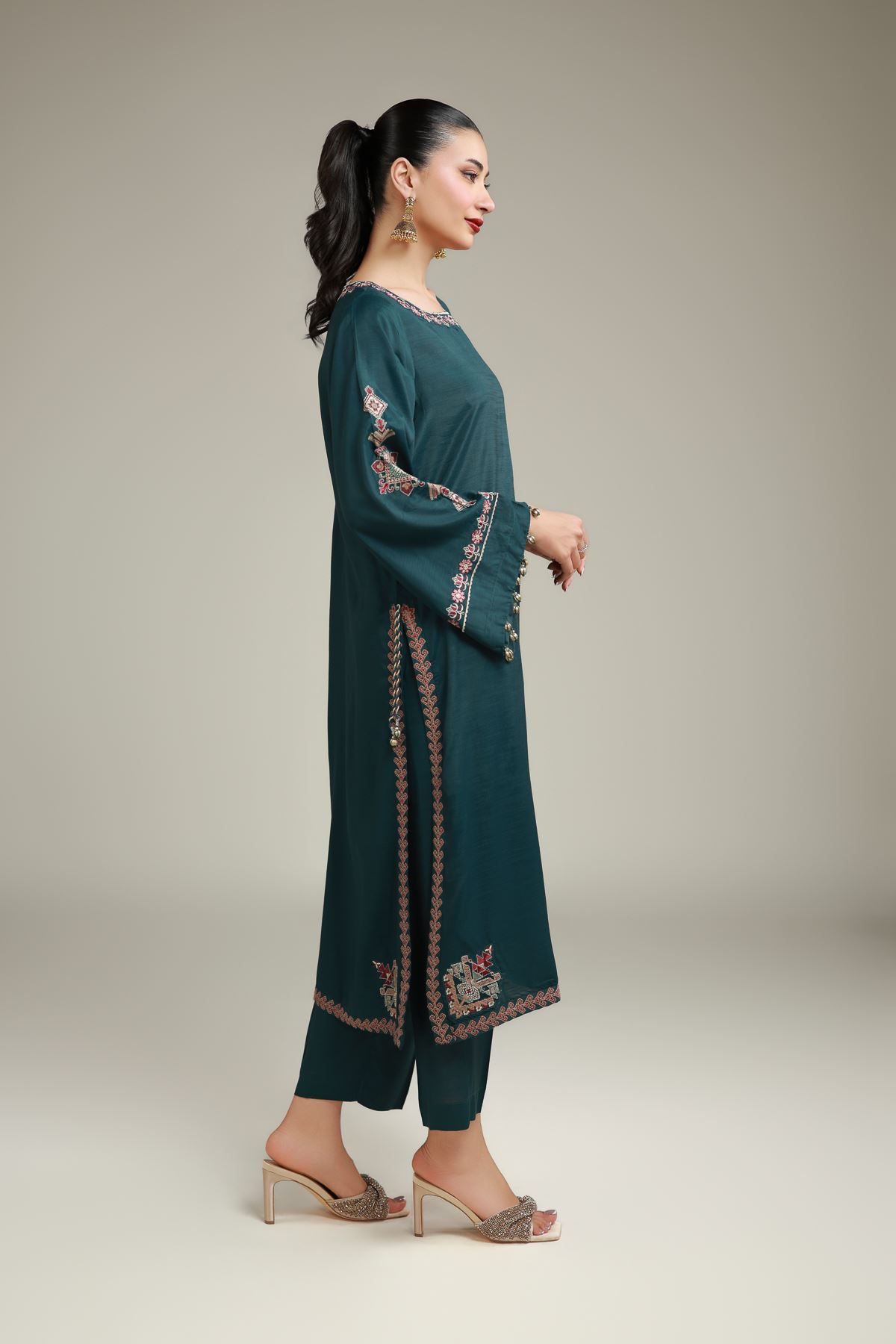 Embroidered Raw Silk Silk Straight Pants - 2-26-112-A-B-VG