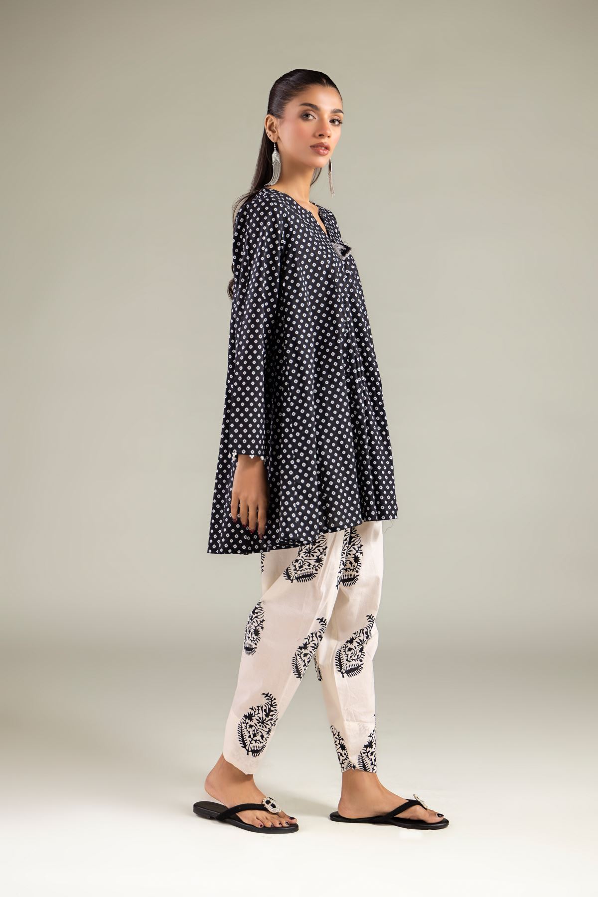Printed Cambric Mughal Motif Shalwar - 1-26-129-A-G-VG