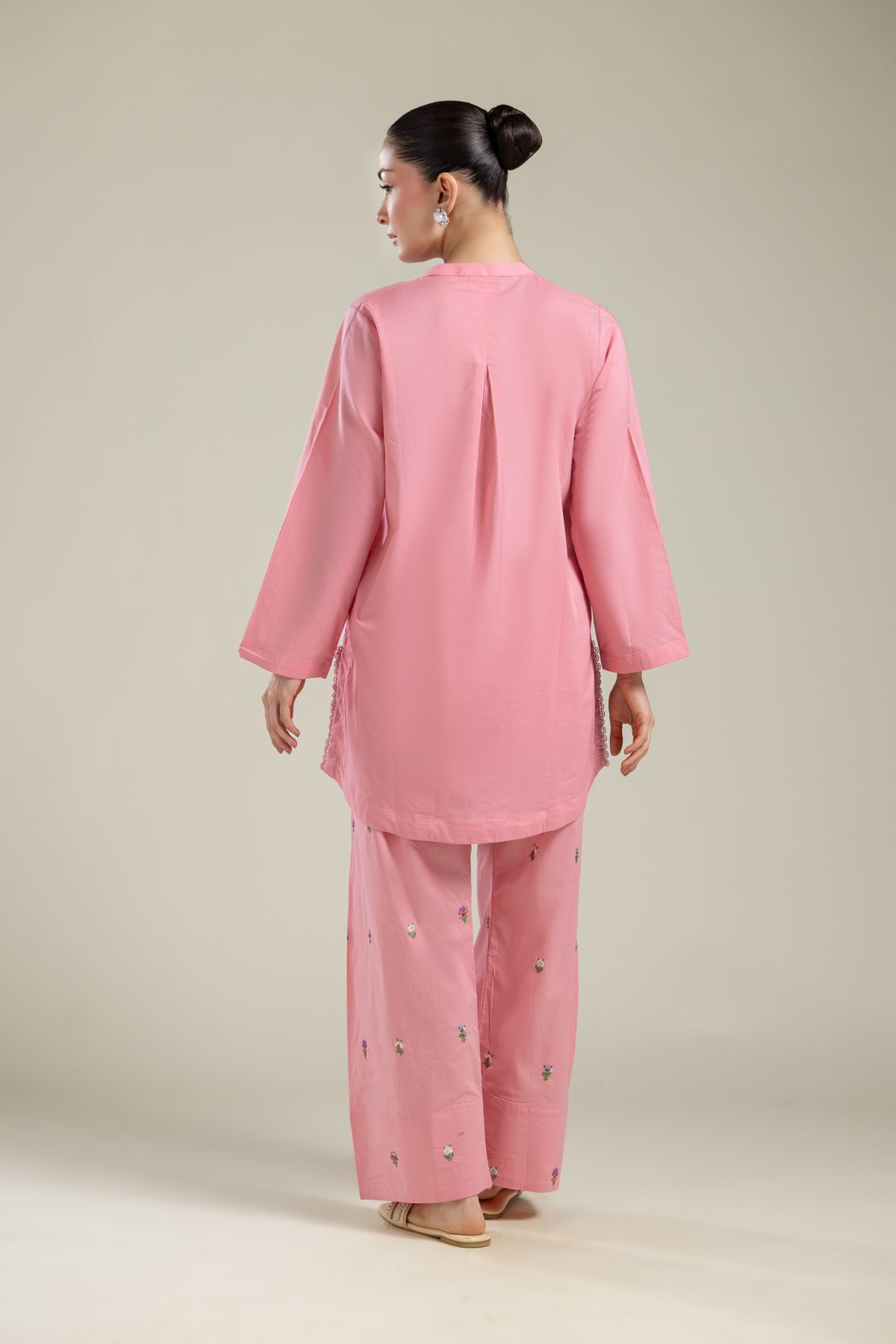 Embroidered Cambric Floral Cambric Kurta - T-A112-26-108EC2-VG