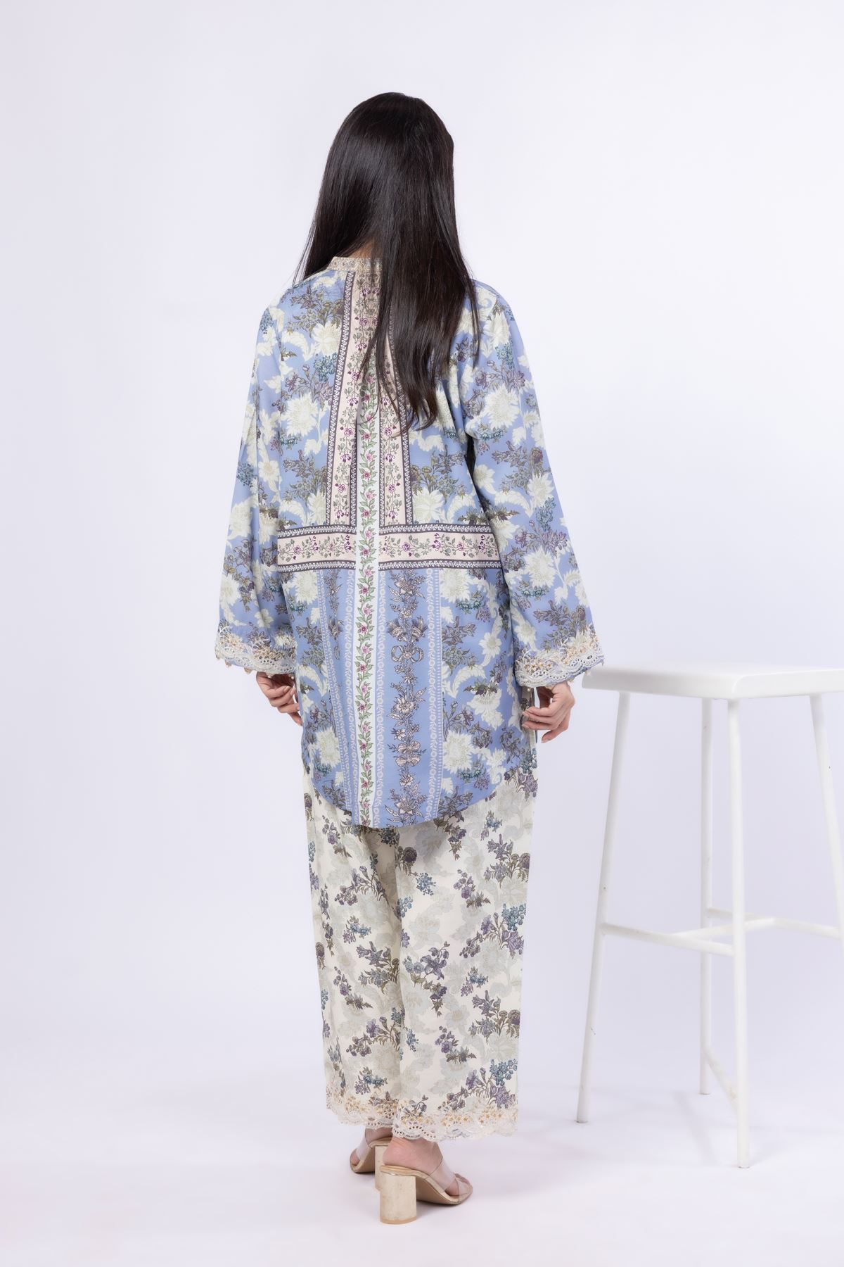 Embroidered Russian Raw Silk Kurta - 25-08-8E1-01TB-VG