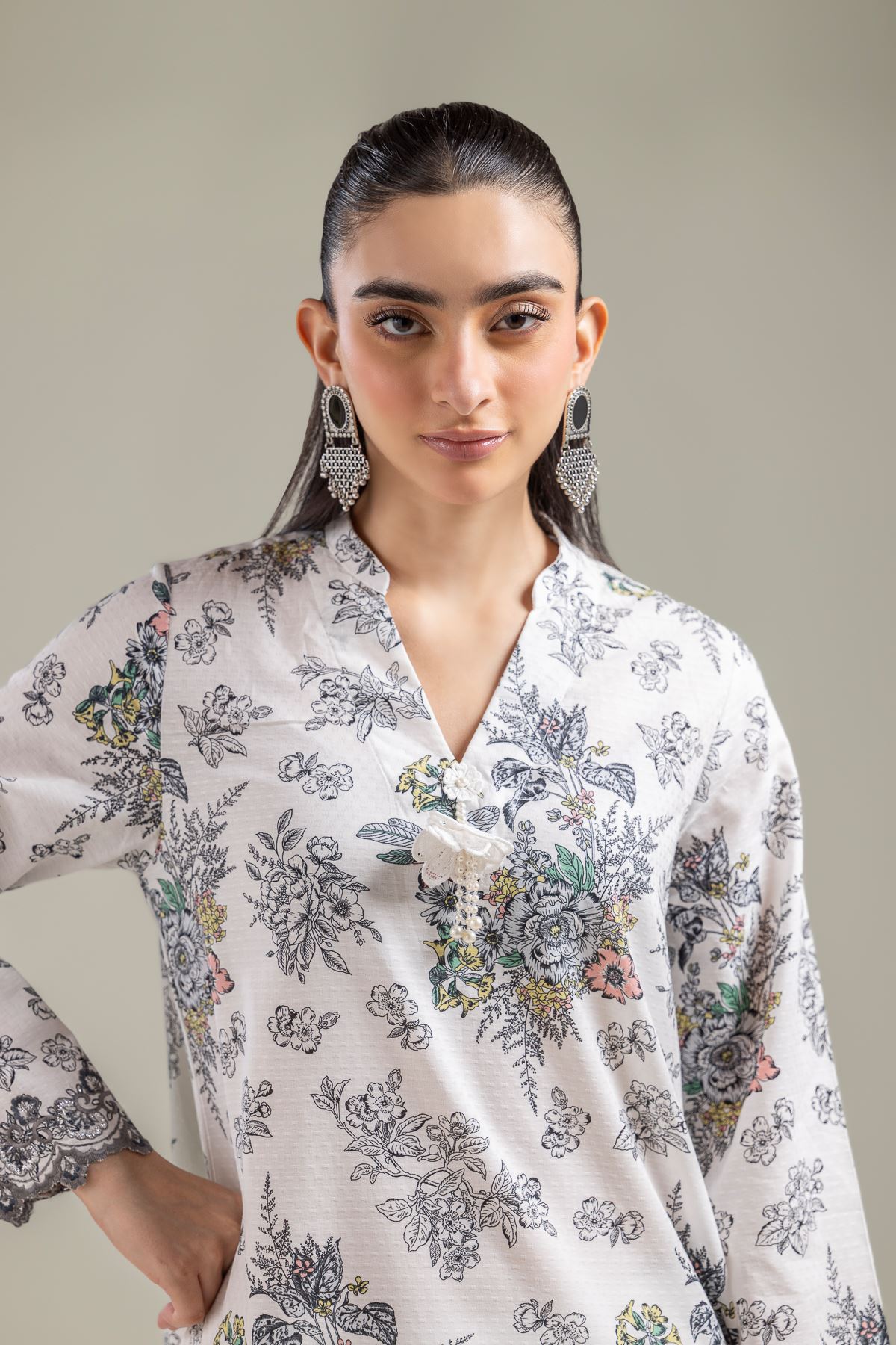 Embroidered Cotton Dobby White V-Neck Kurta - T-A33-26-102FA-VG