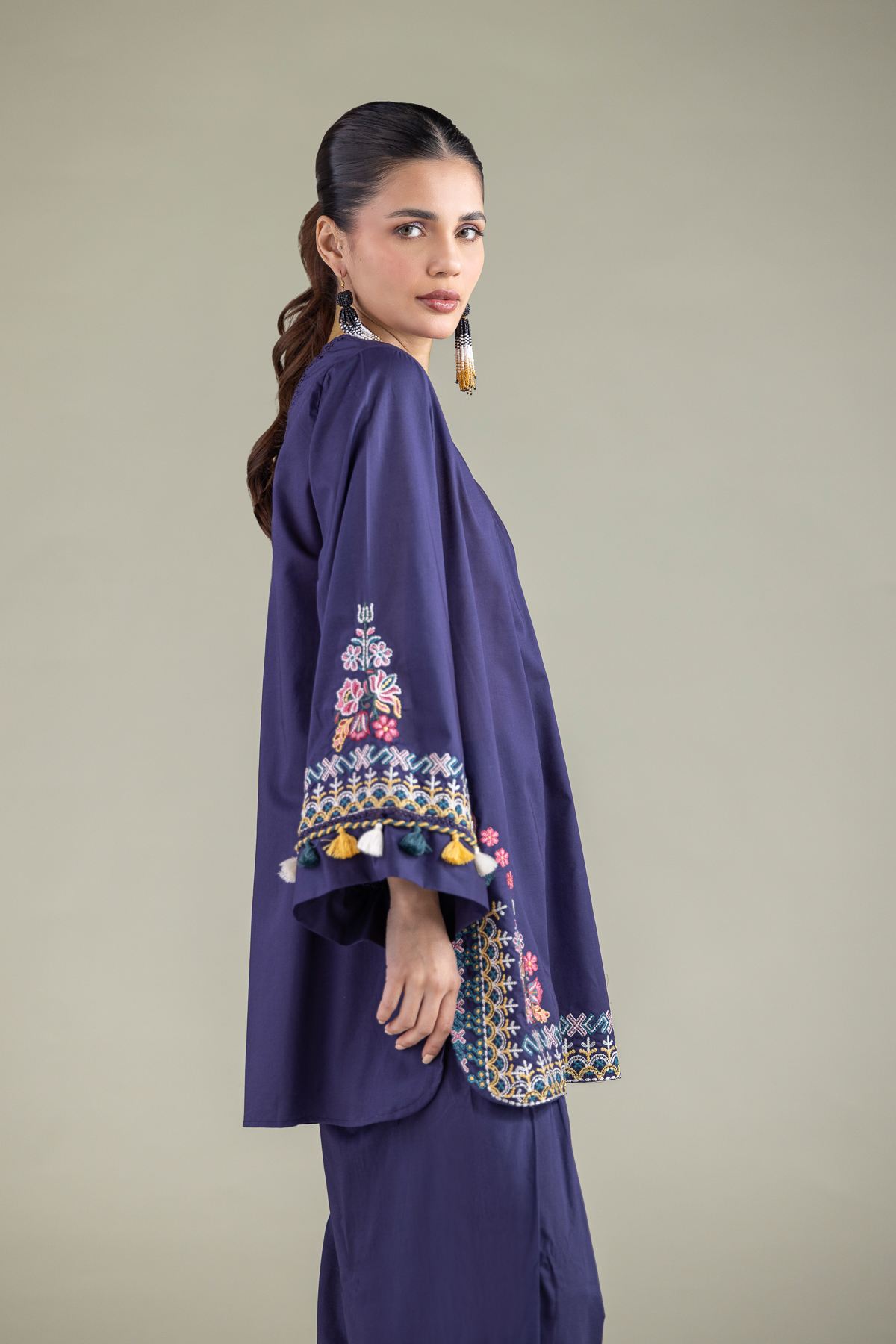 Embroidered Cambric Floral Embroidered Kurta - 1-26-143-A-F-VG