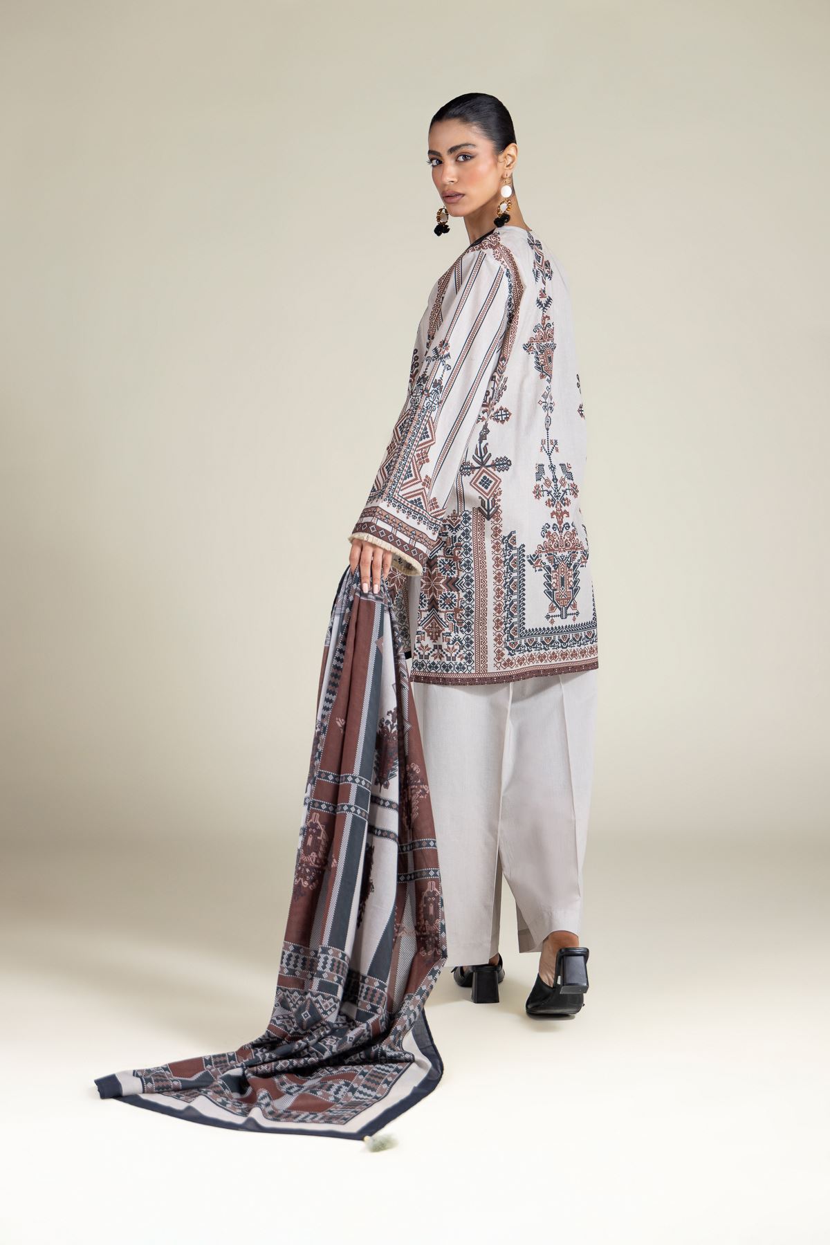 Embroidered Lawn Lawn 2-Piece Tailored - 2-26-212-A-H1-VG