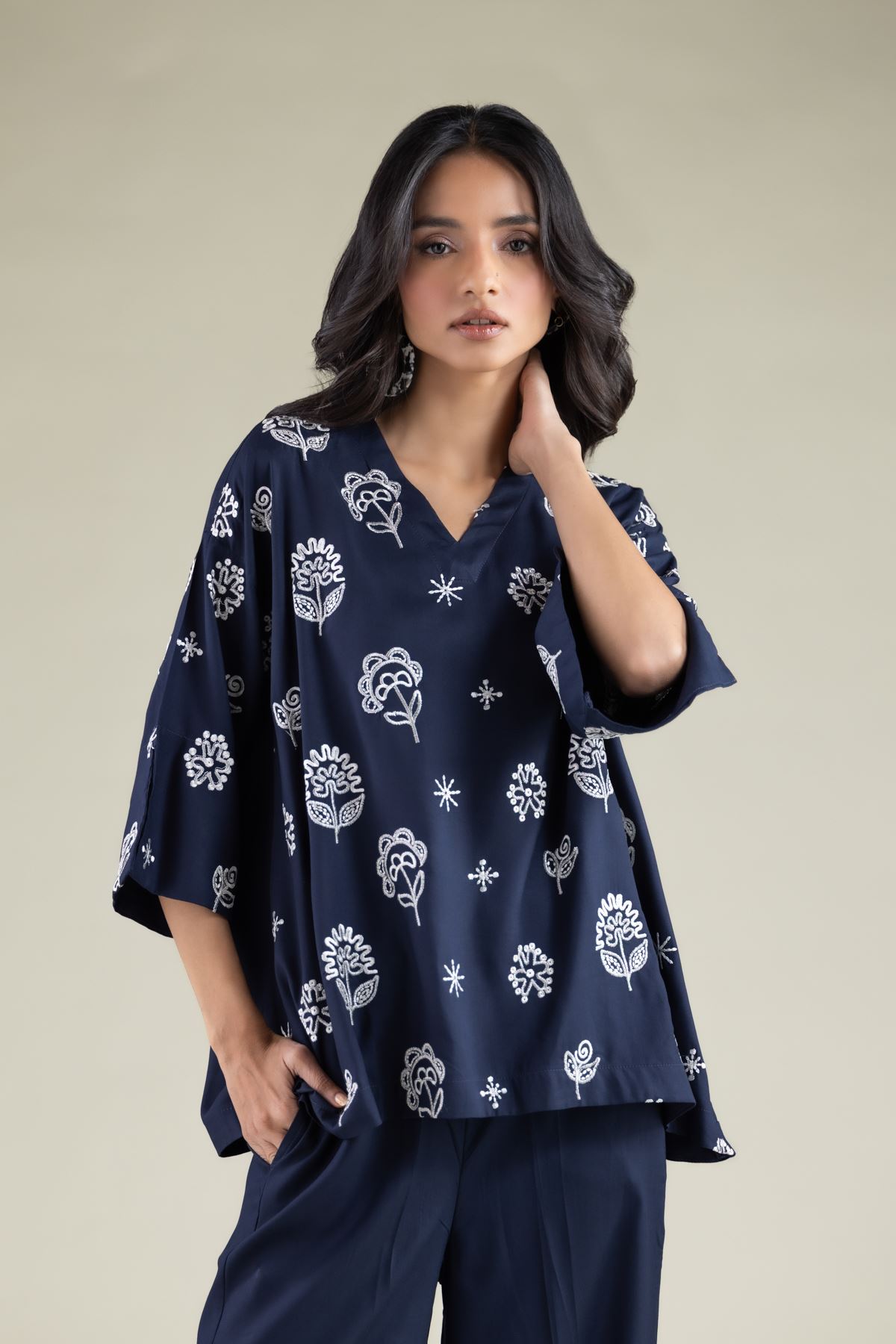 Embroidered Viscose Tunic - 6-26-105-A-A-VG