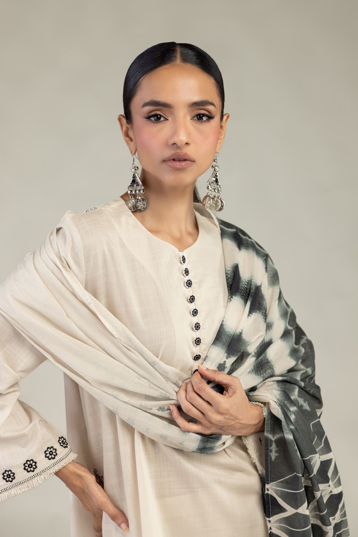 Textured Lawn Embroidered Textured Lawn Dupatta - 1-26-226-A-A1-VG