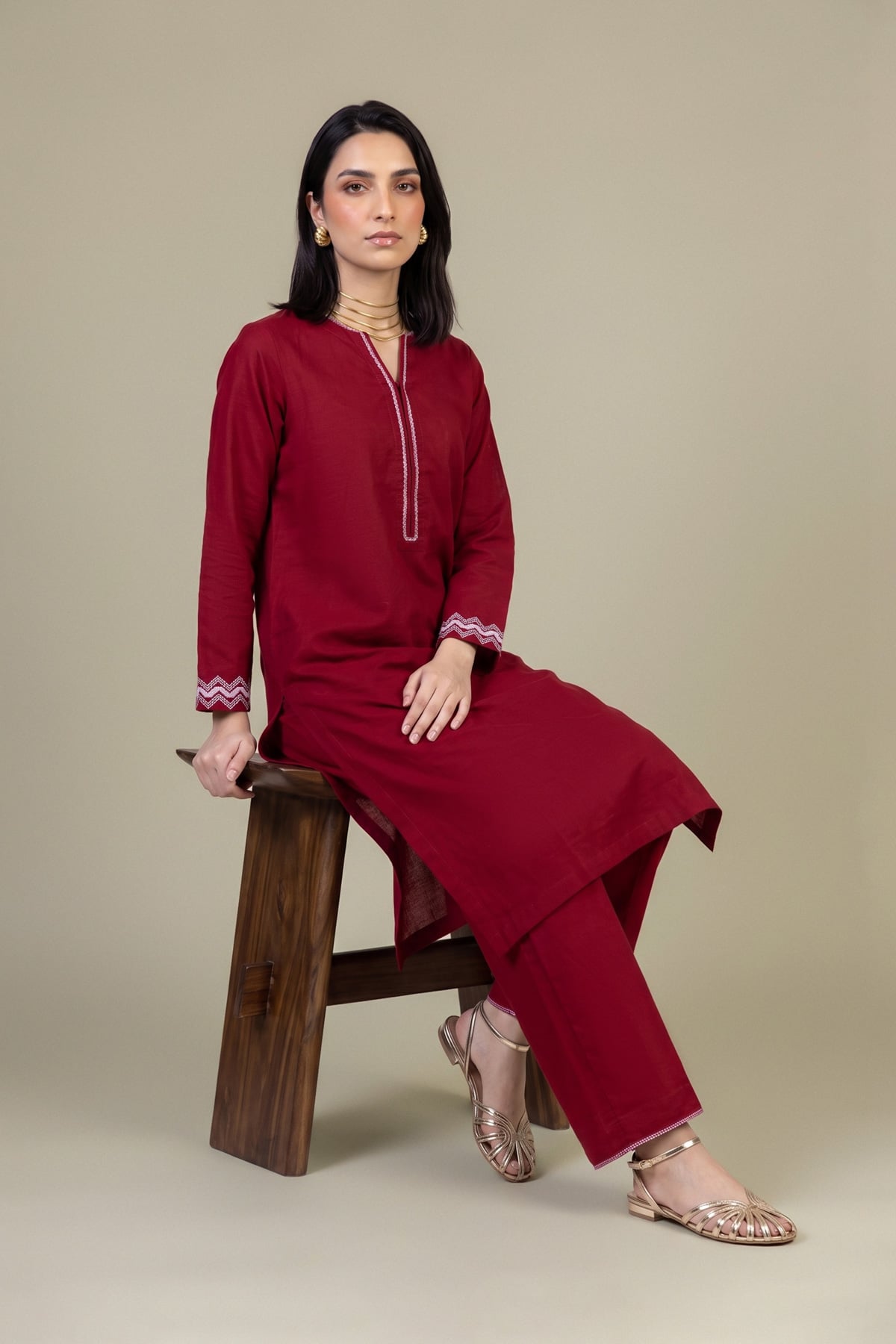 Embroidered Light Khaddar Tailored 2 Piece - 2-26-202-A-D-VG