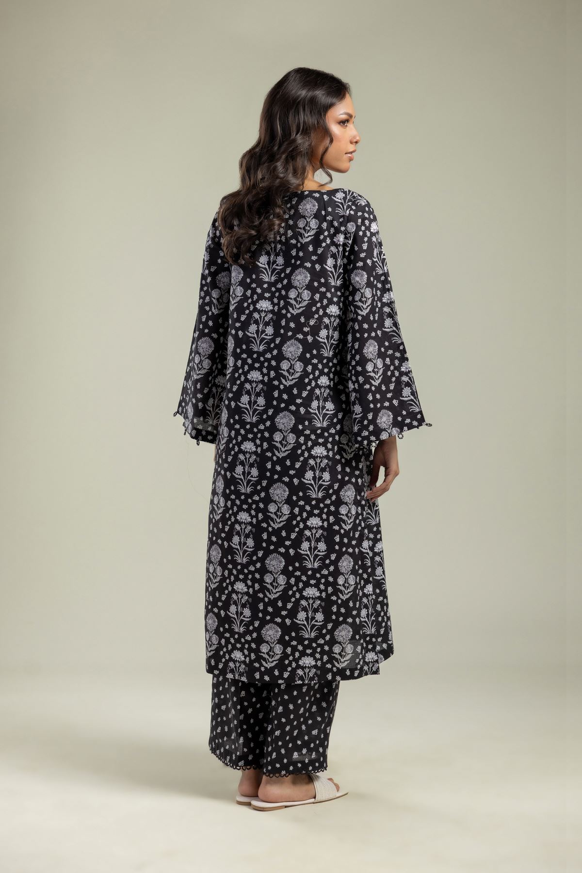 Printed Cambric Black Floral Kurta - 1-26-201-A-A-VG