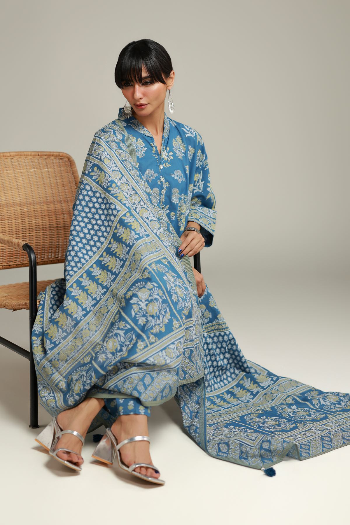 Printed Lawn Floral Lawn Dupatta - 1-26-138-A-F-VG