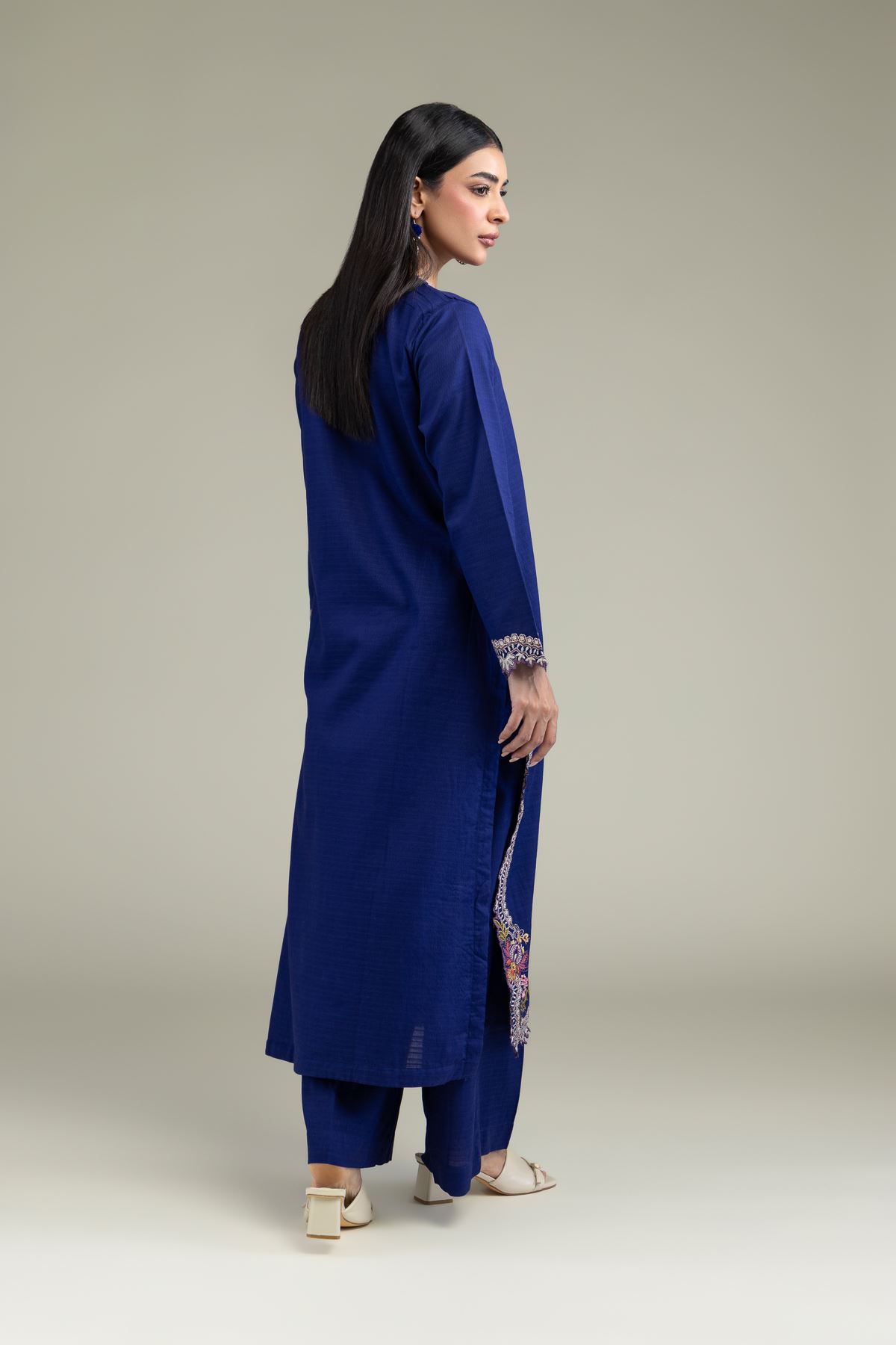 Embroidered Cotton Dobby Floral Scalloped Kurta - T-A11-26-107FA1-VG