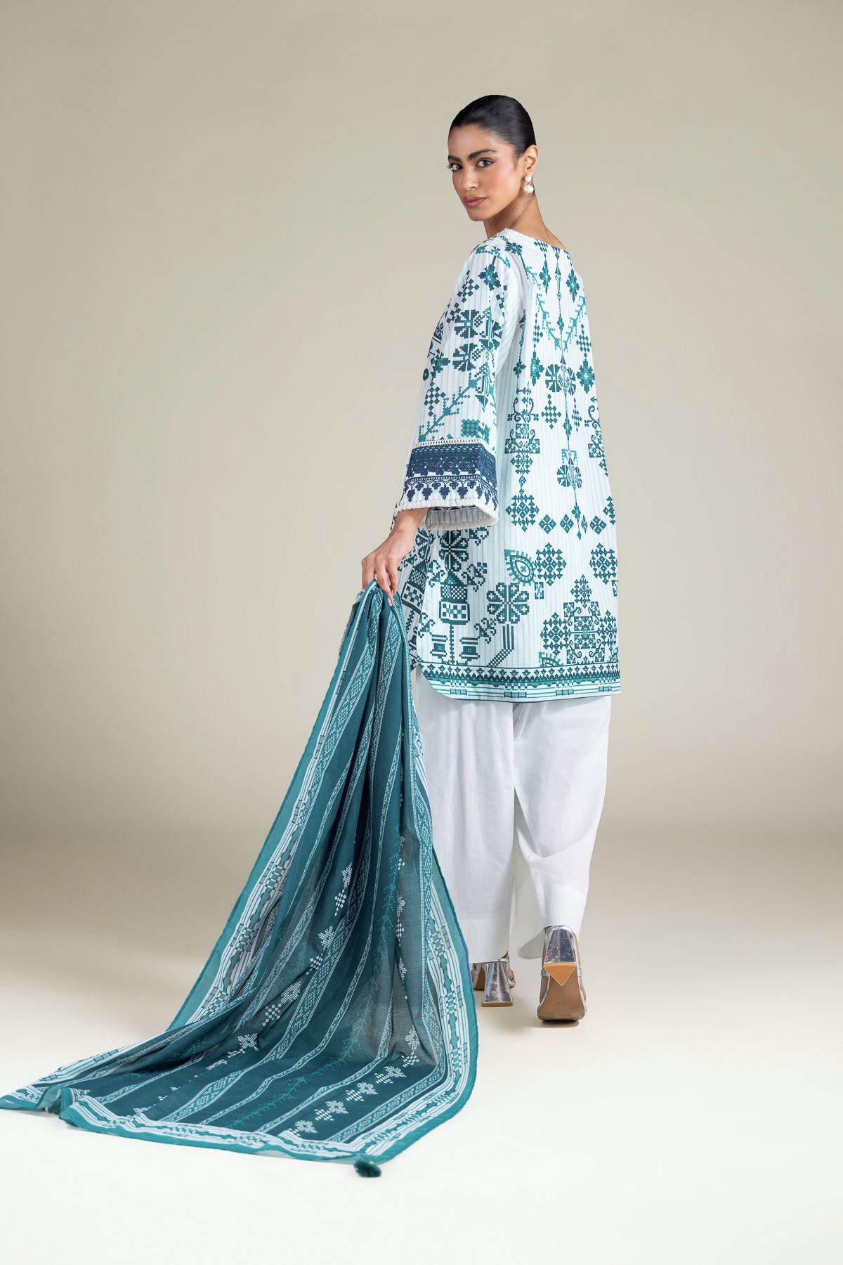 Embroidered Lawn Lawn 2-Piece Tailored - 1-26-231-A-D1-VG