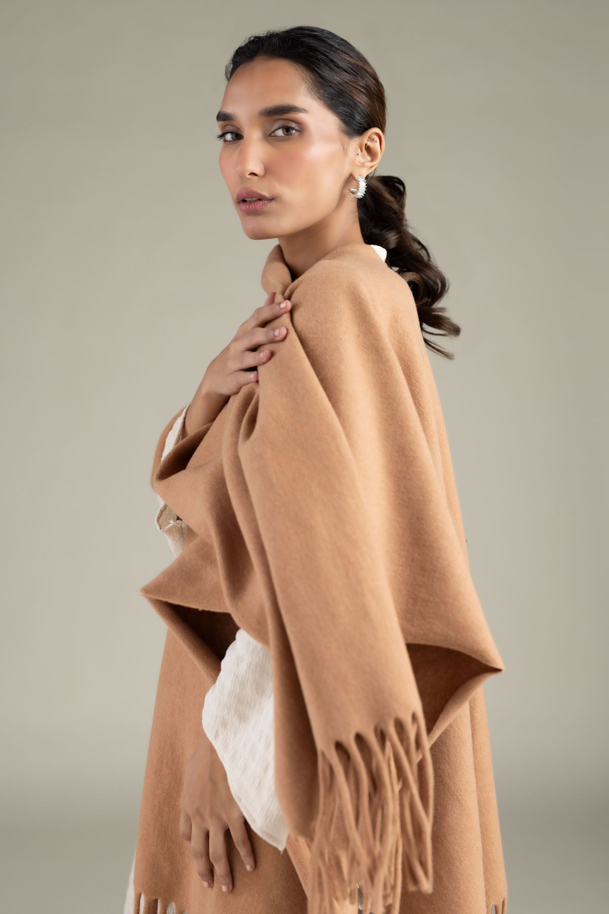 Dyed Blended Acrylic Cape - 25-09-11W3-07SA-VG