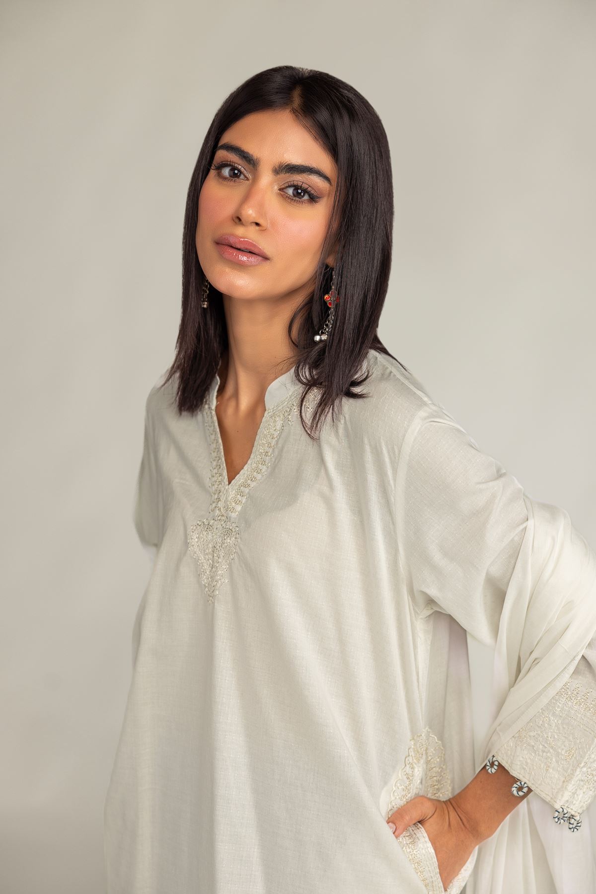 Embroidered Cotton Dobby V-Neck Solid Kurta - 1-26-250-B-H1-VG