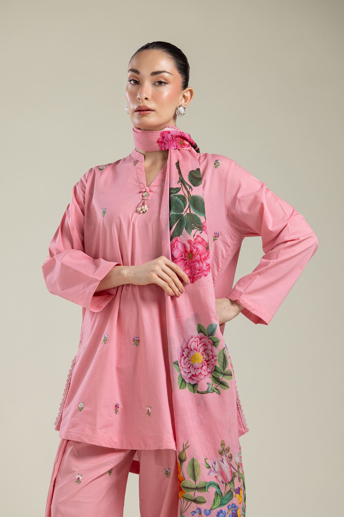 Embroidered Lawn Floral Lawn Dupatta - 25-09-10E4-04TB-VG